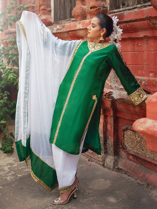 Ghazal Green & White Suit Set
