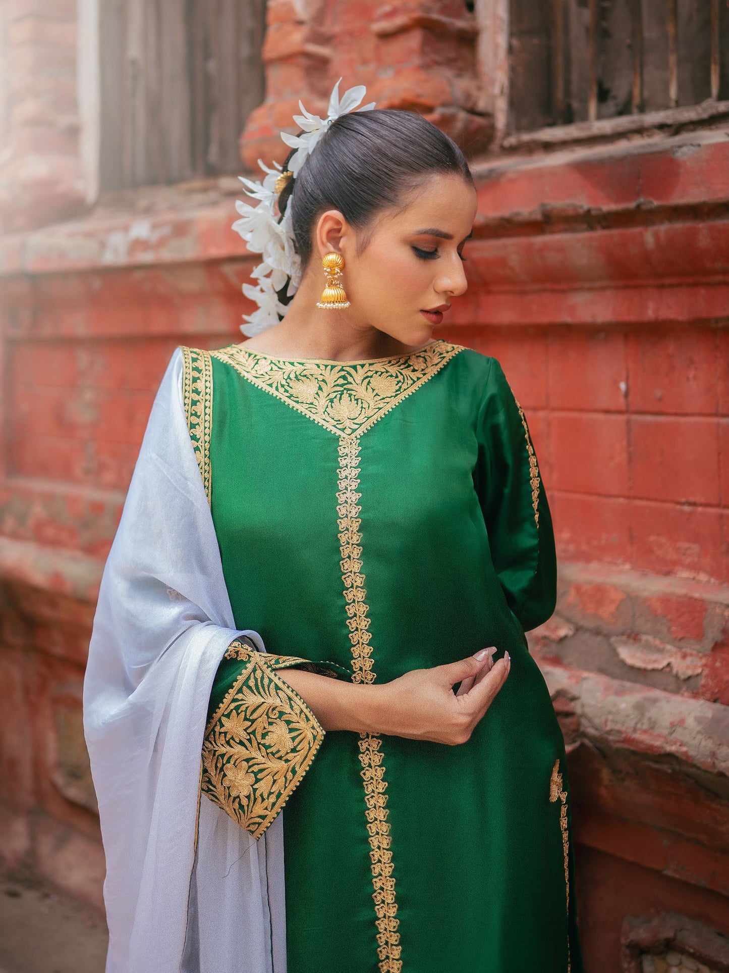 Ghazal Green & White Suit Set