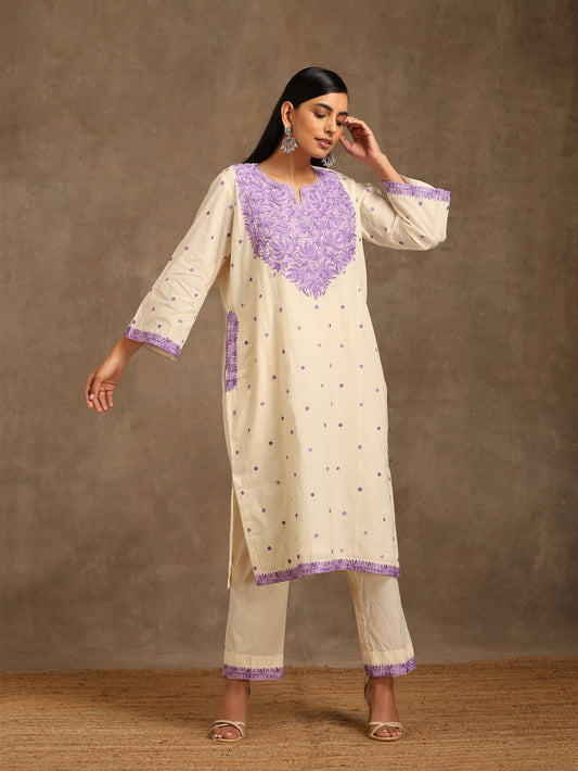 Aghaaz Off-White & Purple Pheran Set