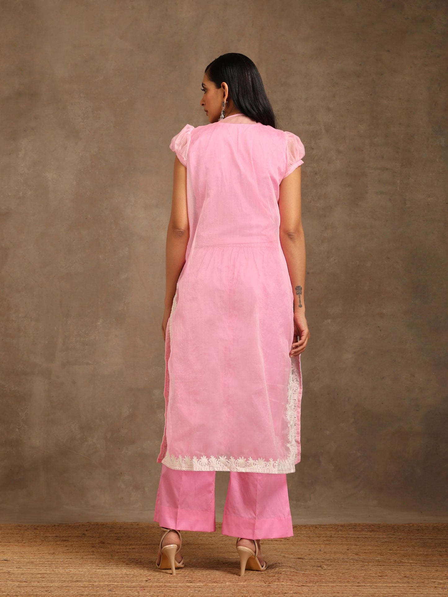 Aghaaz Rose Pink Cape Set