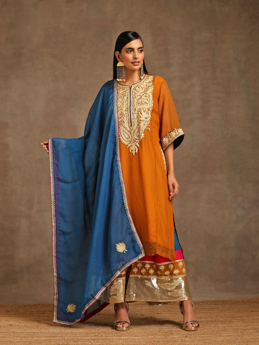 Aghaaz Organza Pheran Set