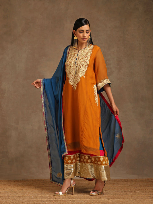 Aghaaz Organza Pheran Set