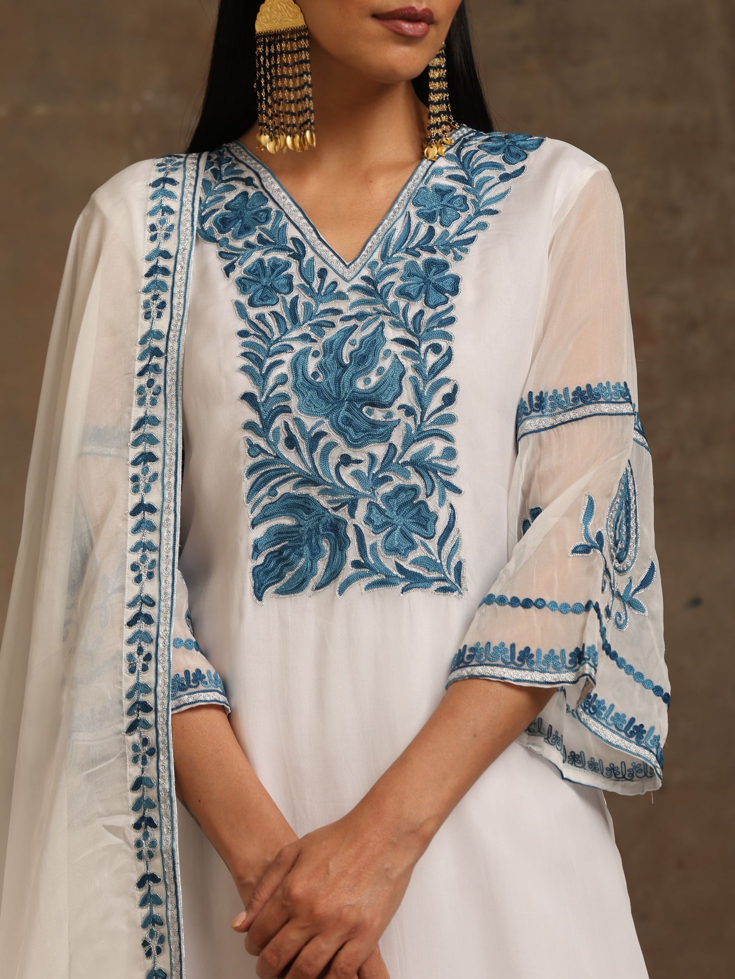 Aghaaz White Organza Suit Set