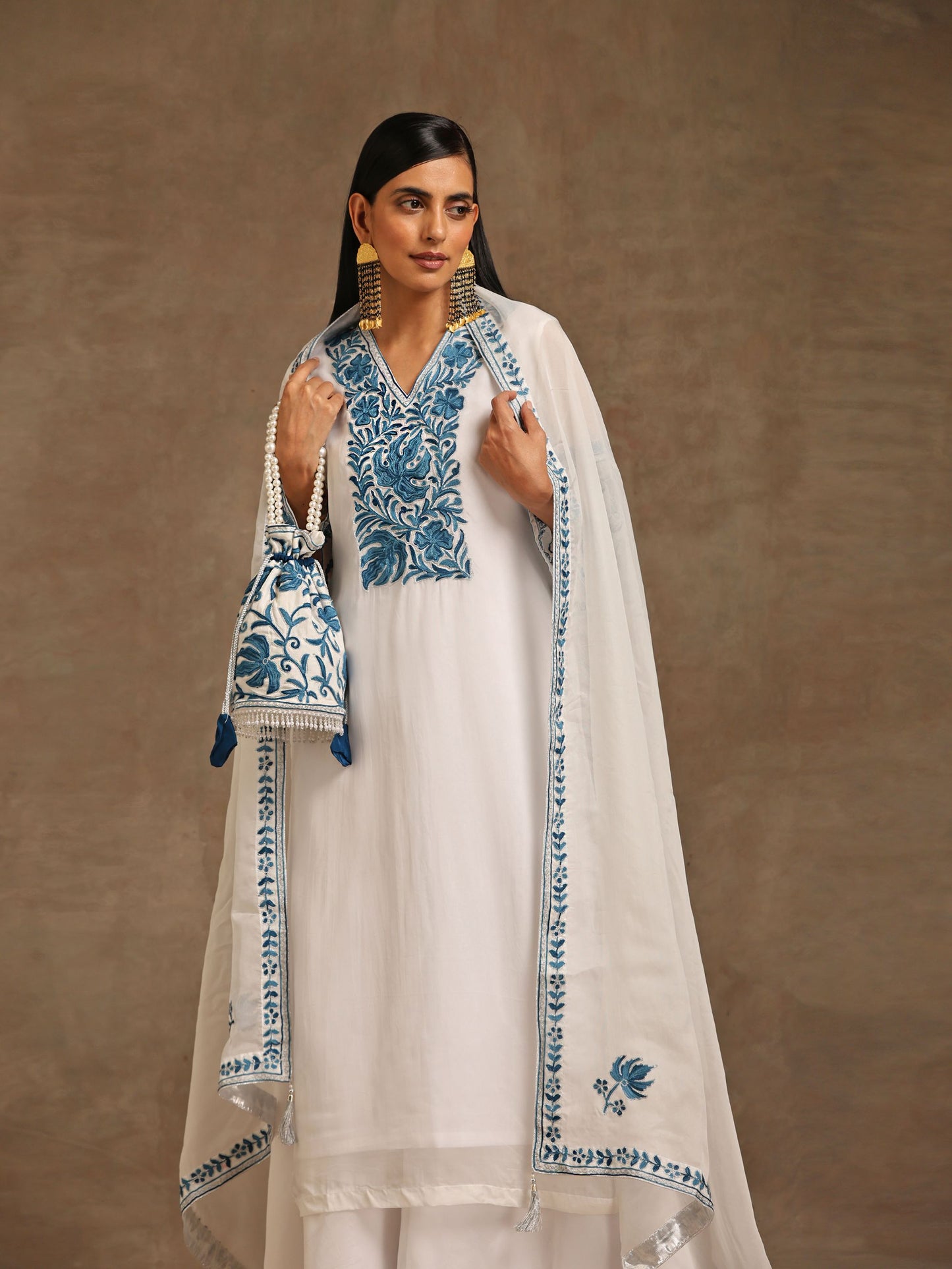 Aghaaz White Organza Suit Set