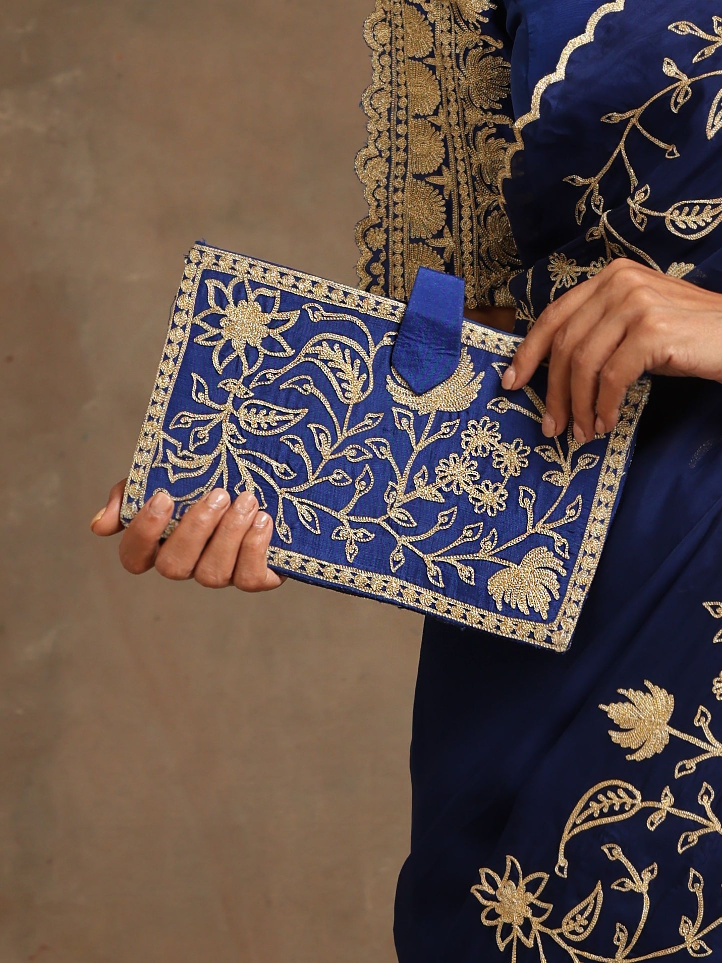 Aghaaz Blue Clutch