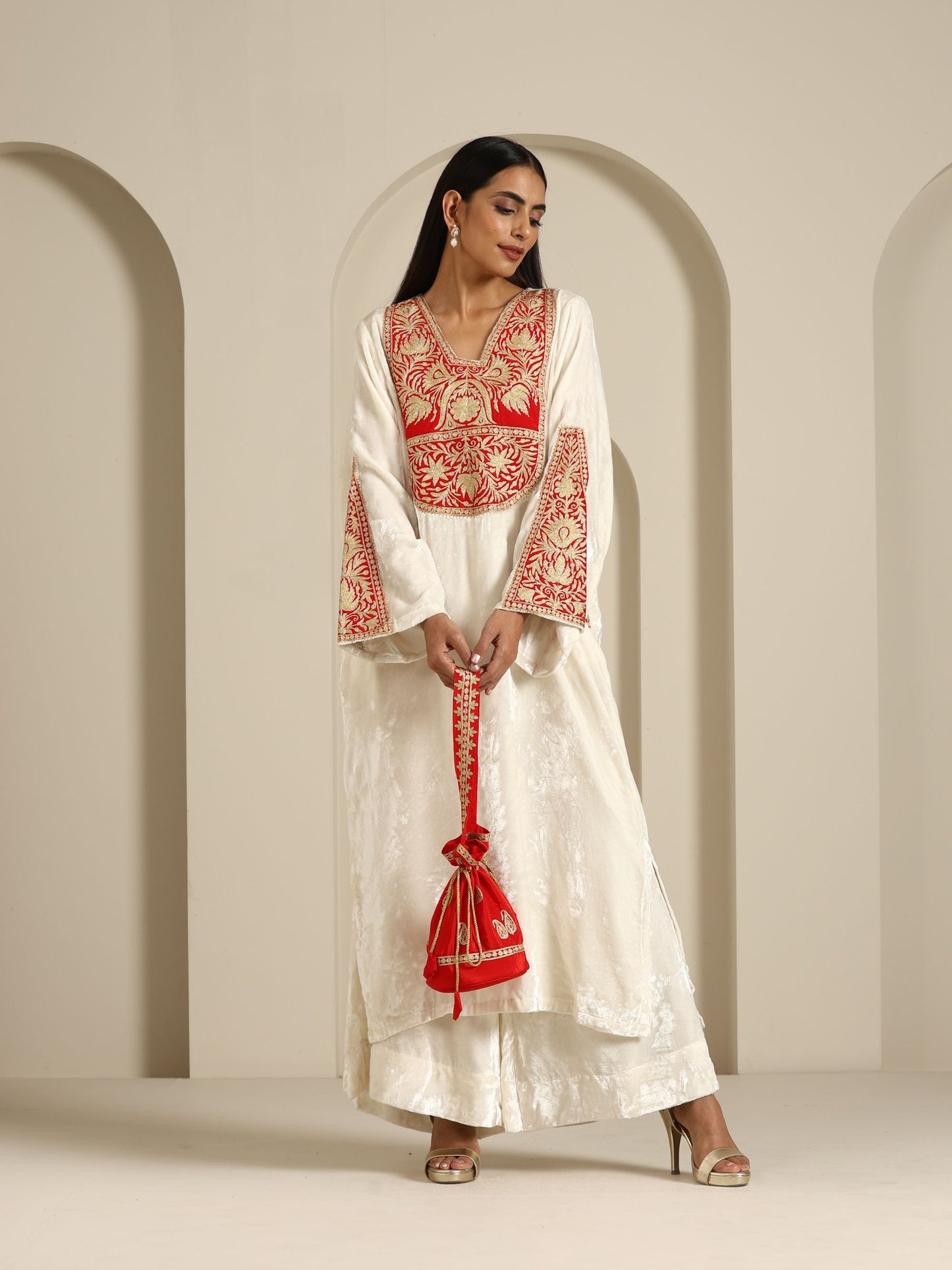 Sheen Off-White Pheran Set
