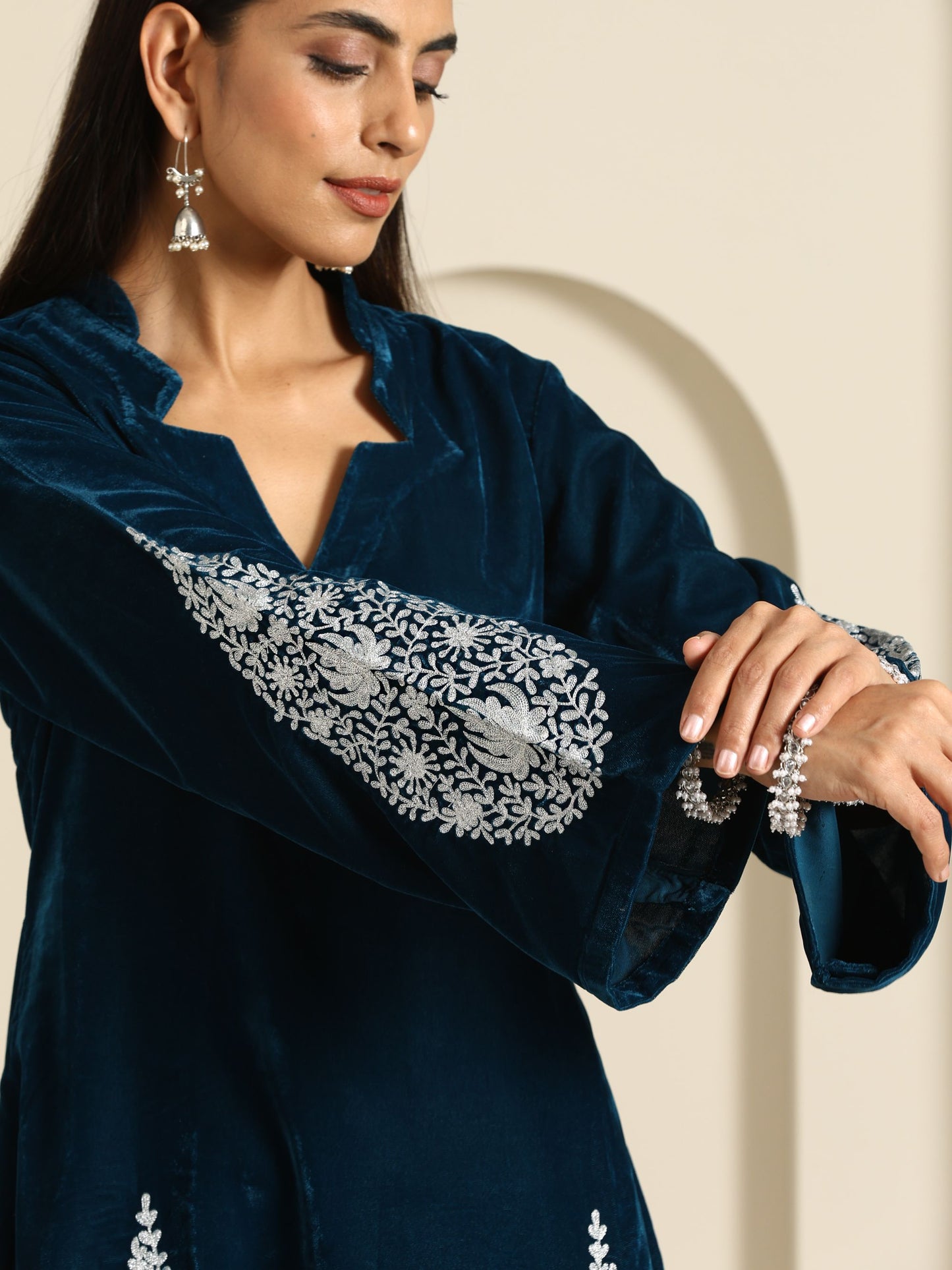 Sheen Drop Design Suit Set