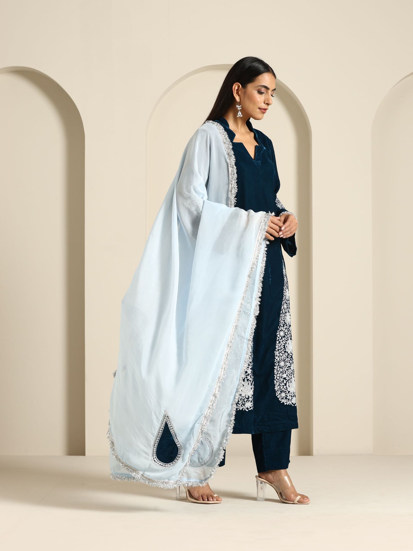 Sheen Drop Design Suit Set