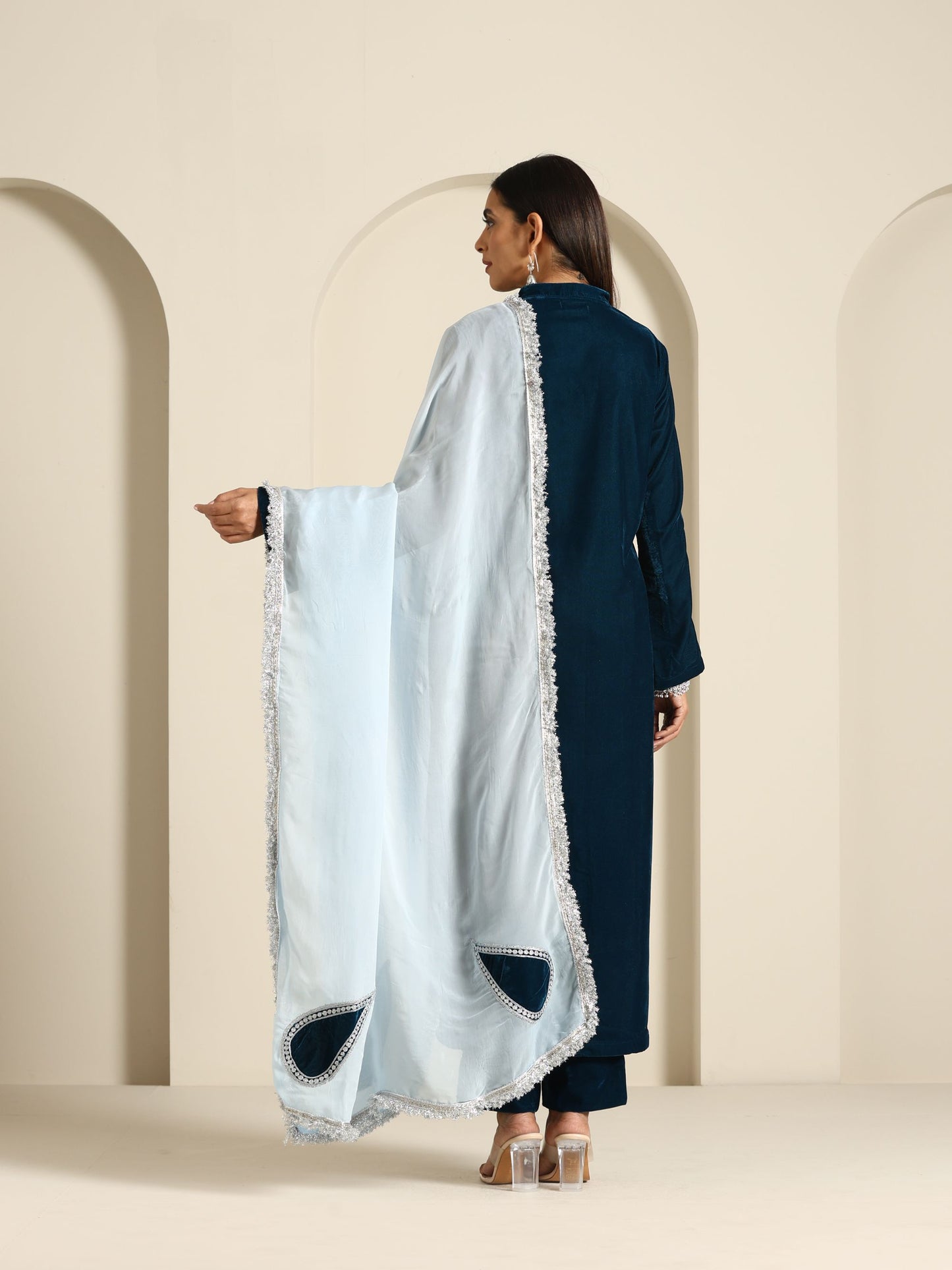 Sheen Drop Design Suit Set