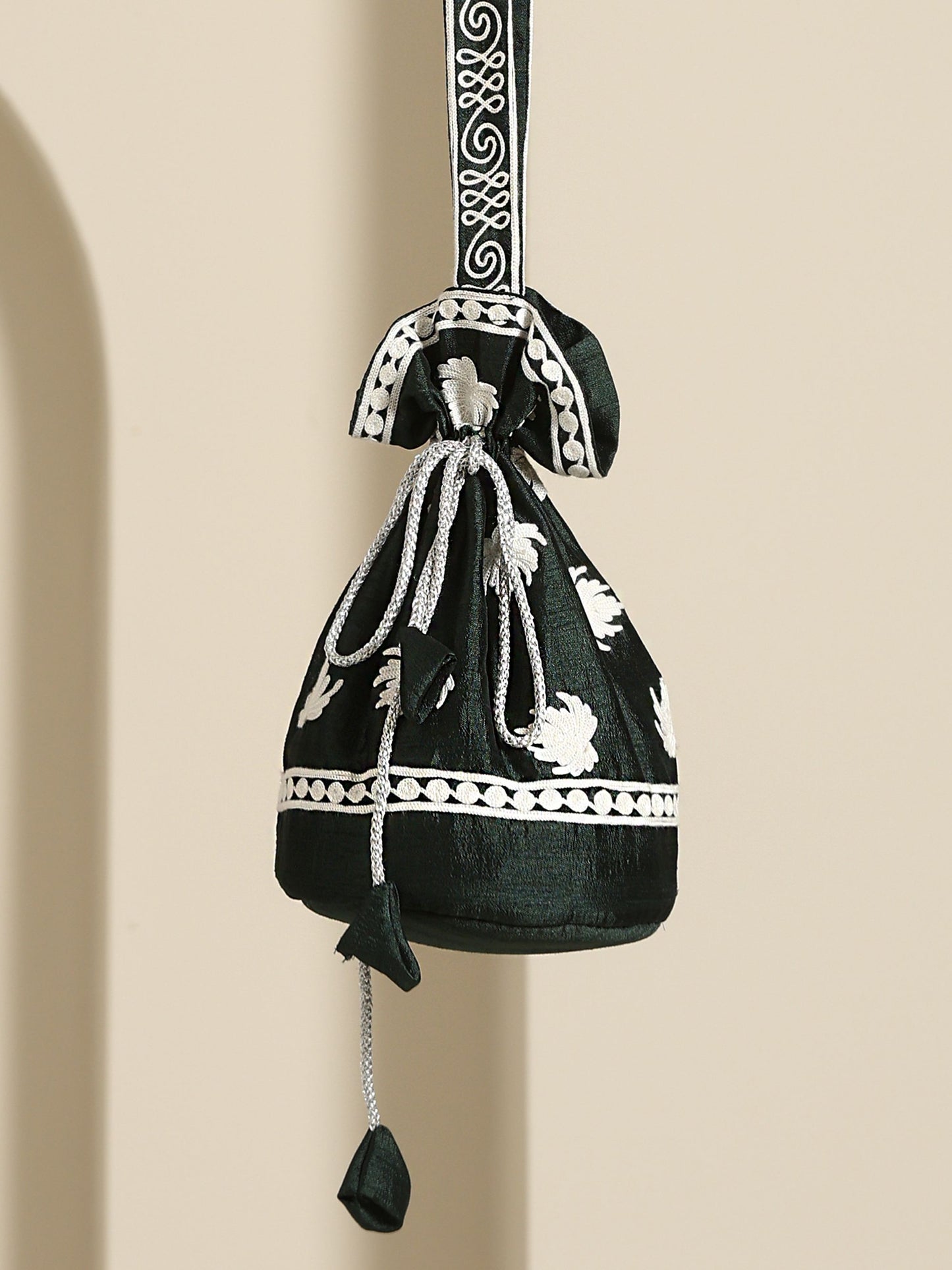 Sheen Green Potli