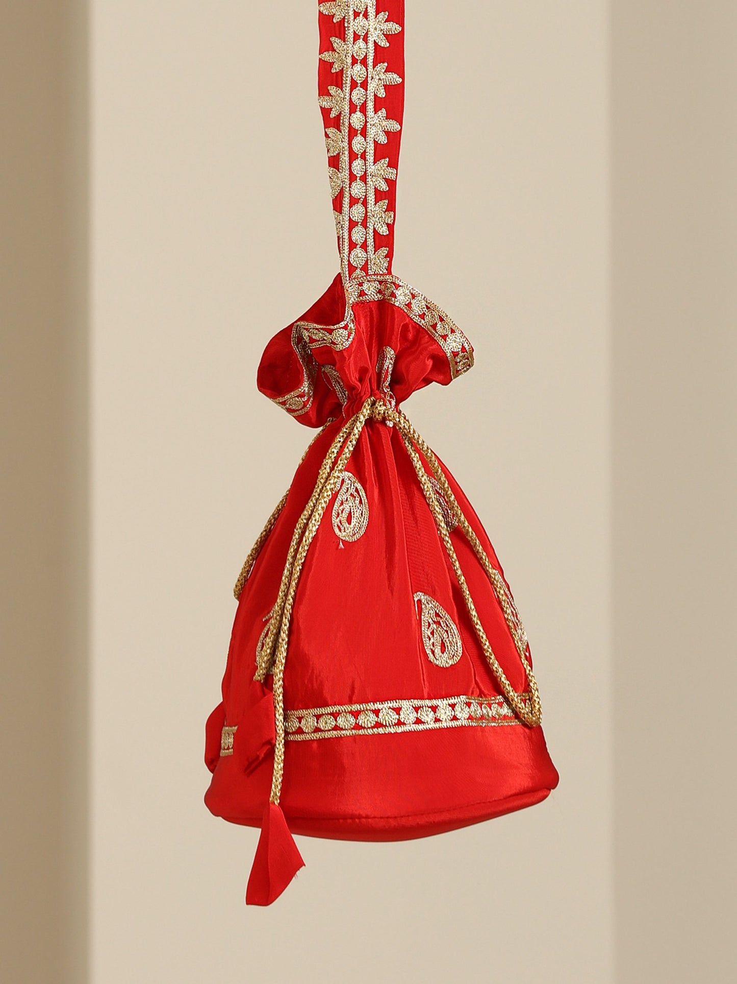 Sheen Red Potli
