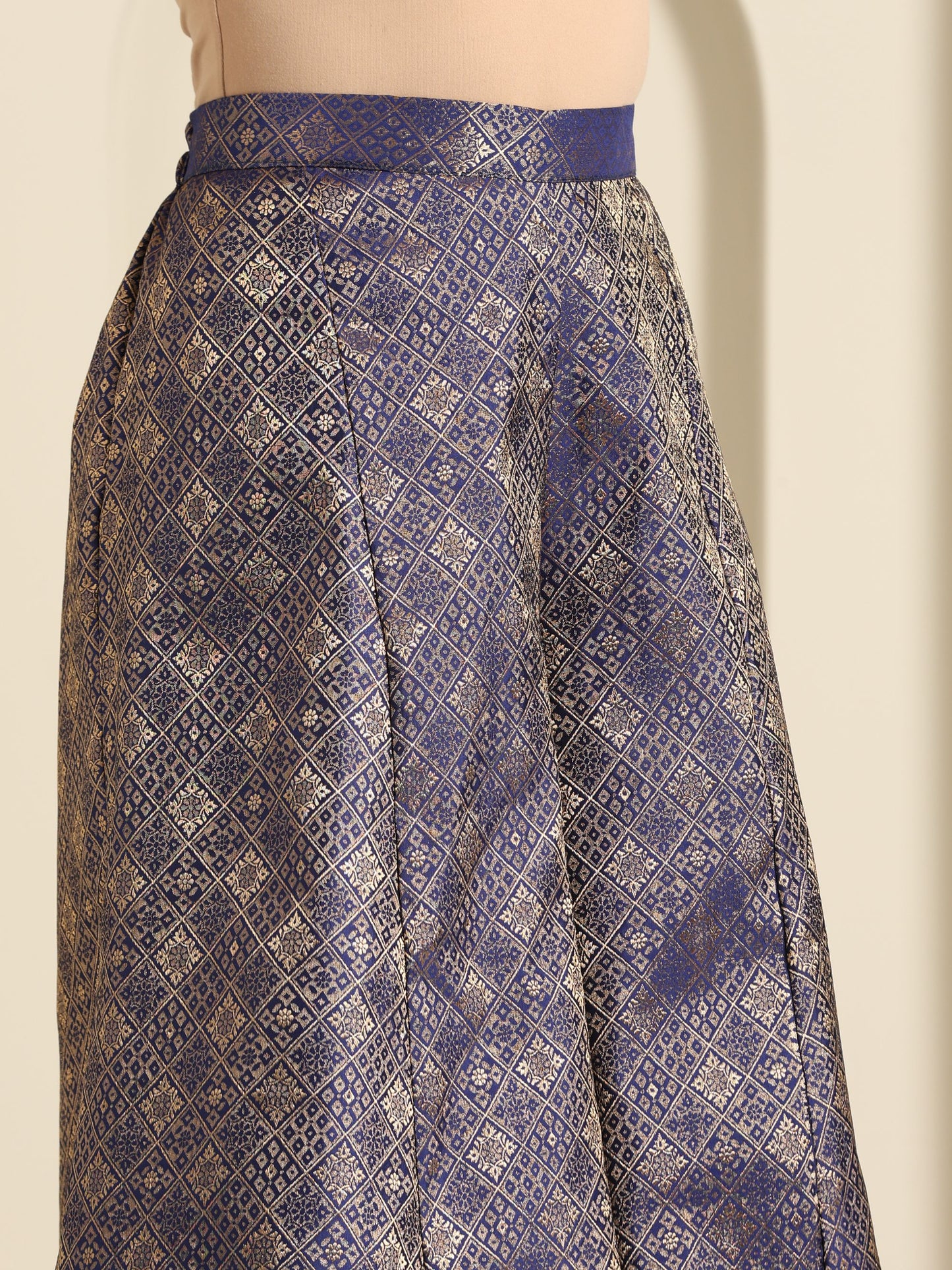 Gul Brocade Suit Set