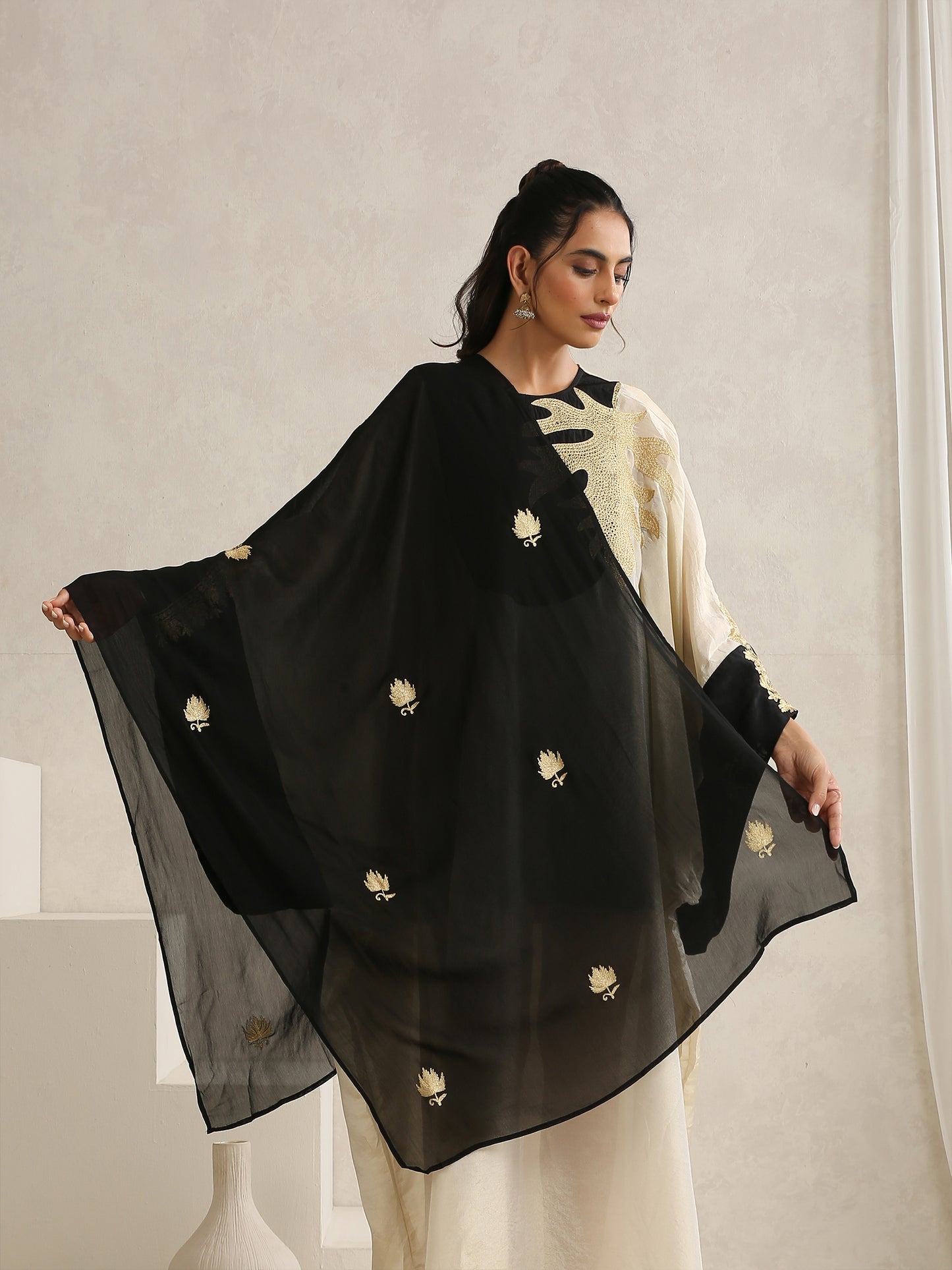 Nargis Kashmiri Embroidered Silk Abaya with Sheila