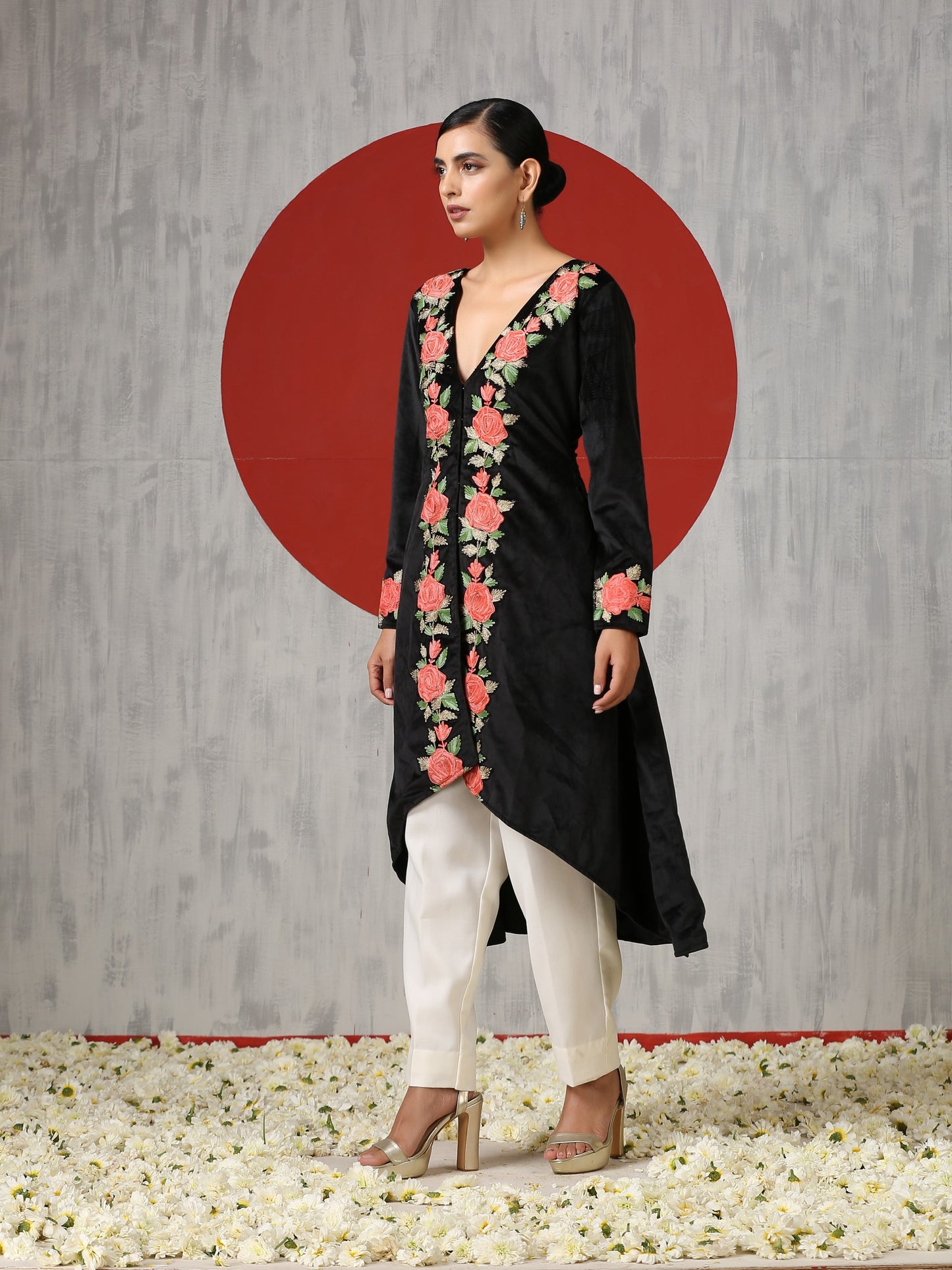 Makhmal Black Velvet Cape Set