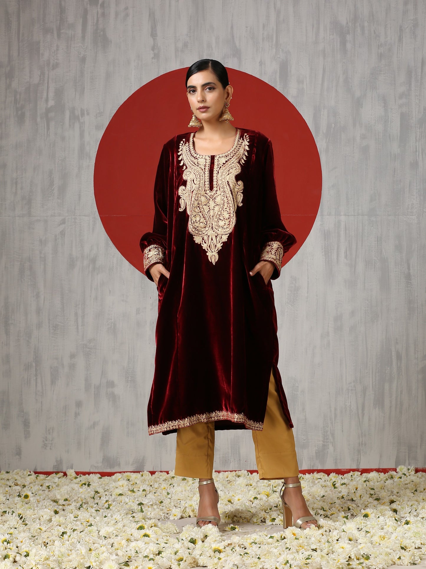 Makhmal Maroon Velvet Pheran Set