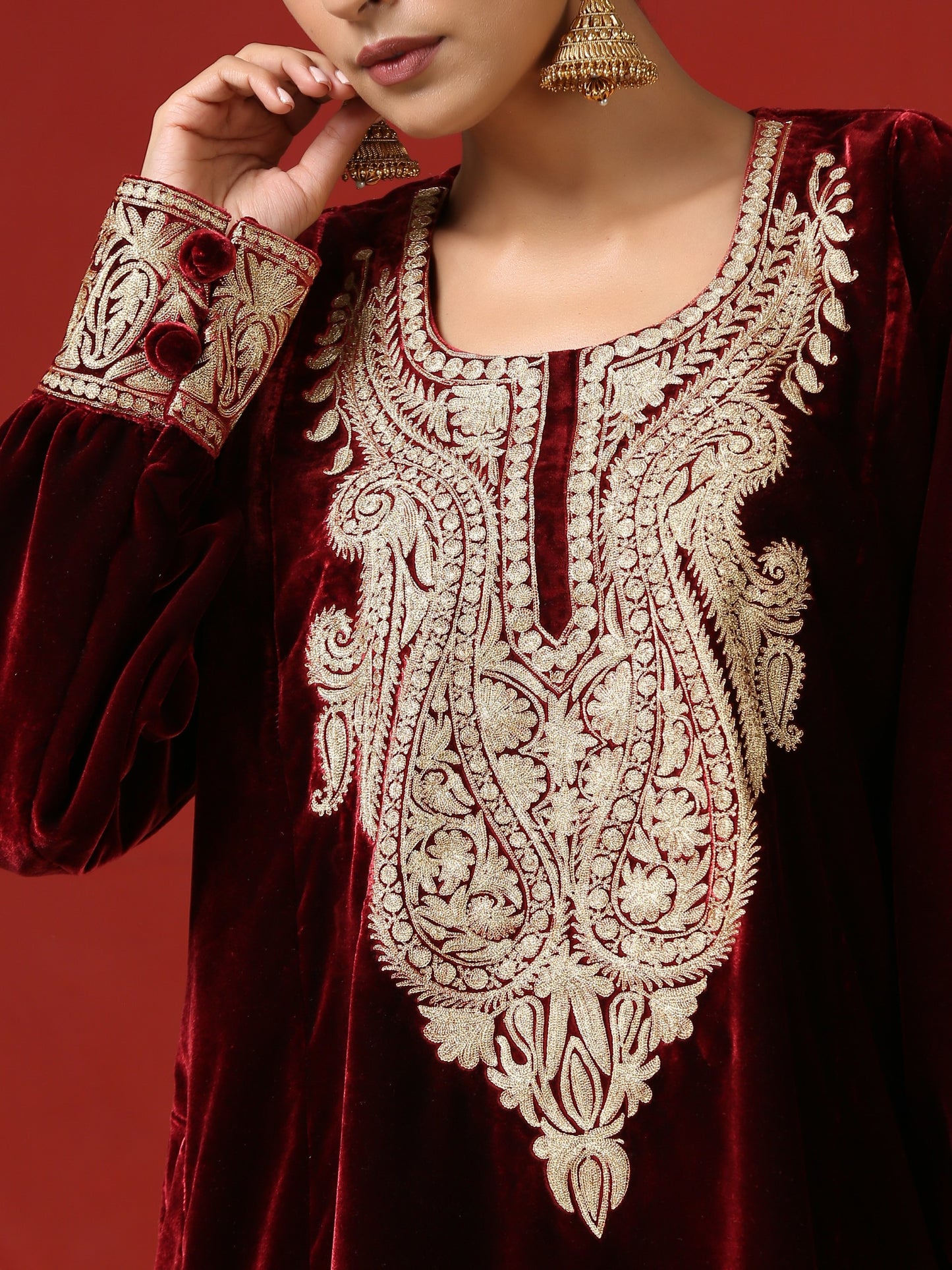 Makhmal Maroon Velvet Pheran Set