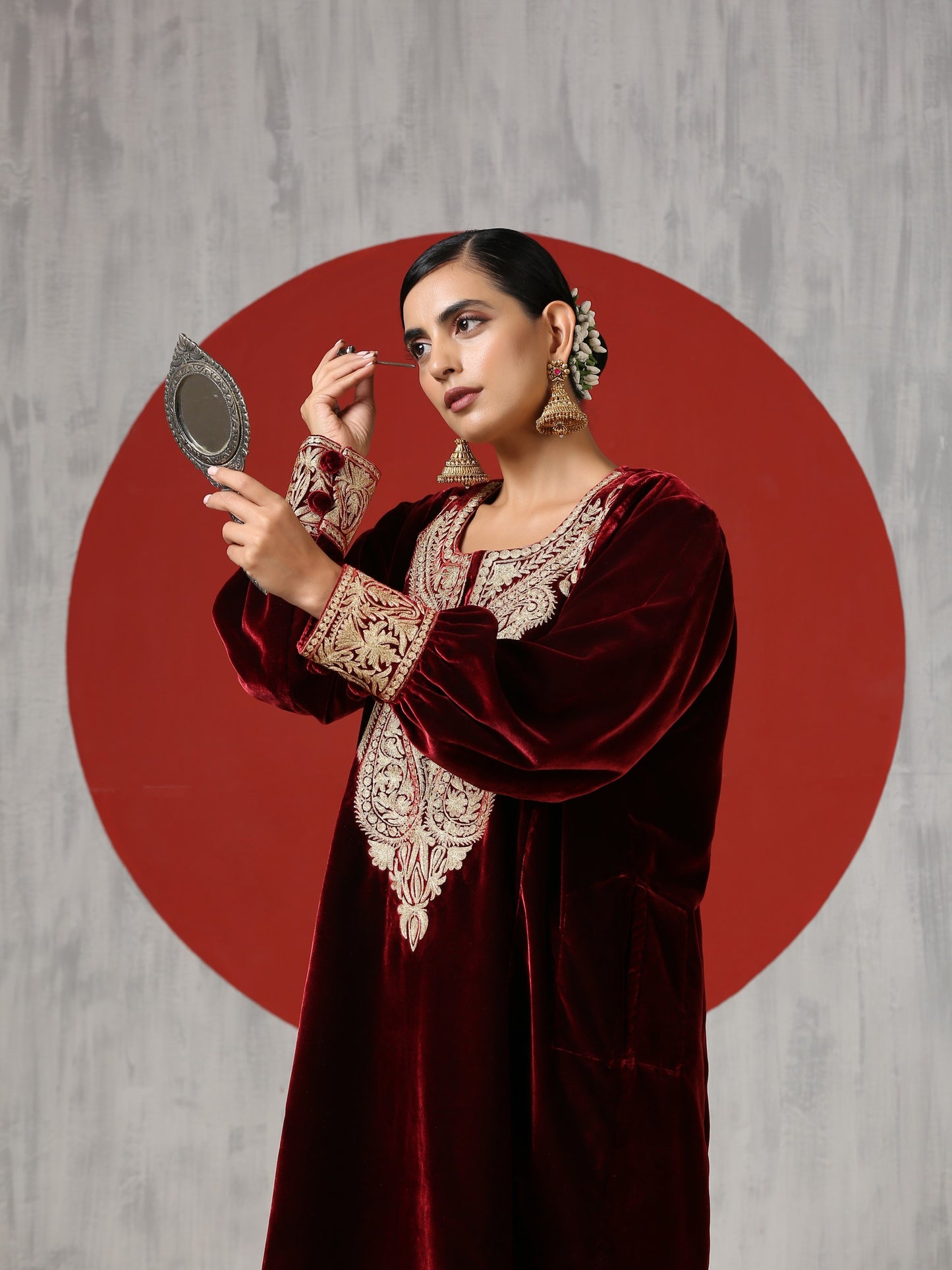 Makhmal Maroon Velvet Pheran Set