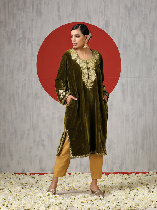 Makhmal Green Tilla Pheran Set