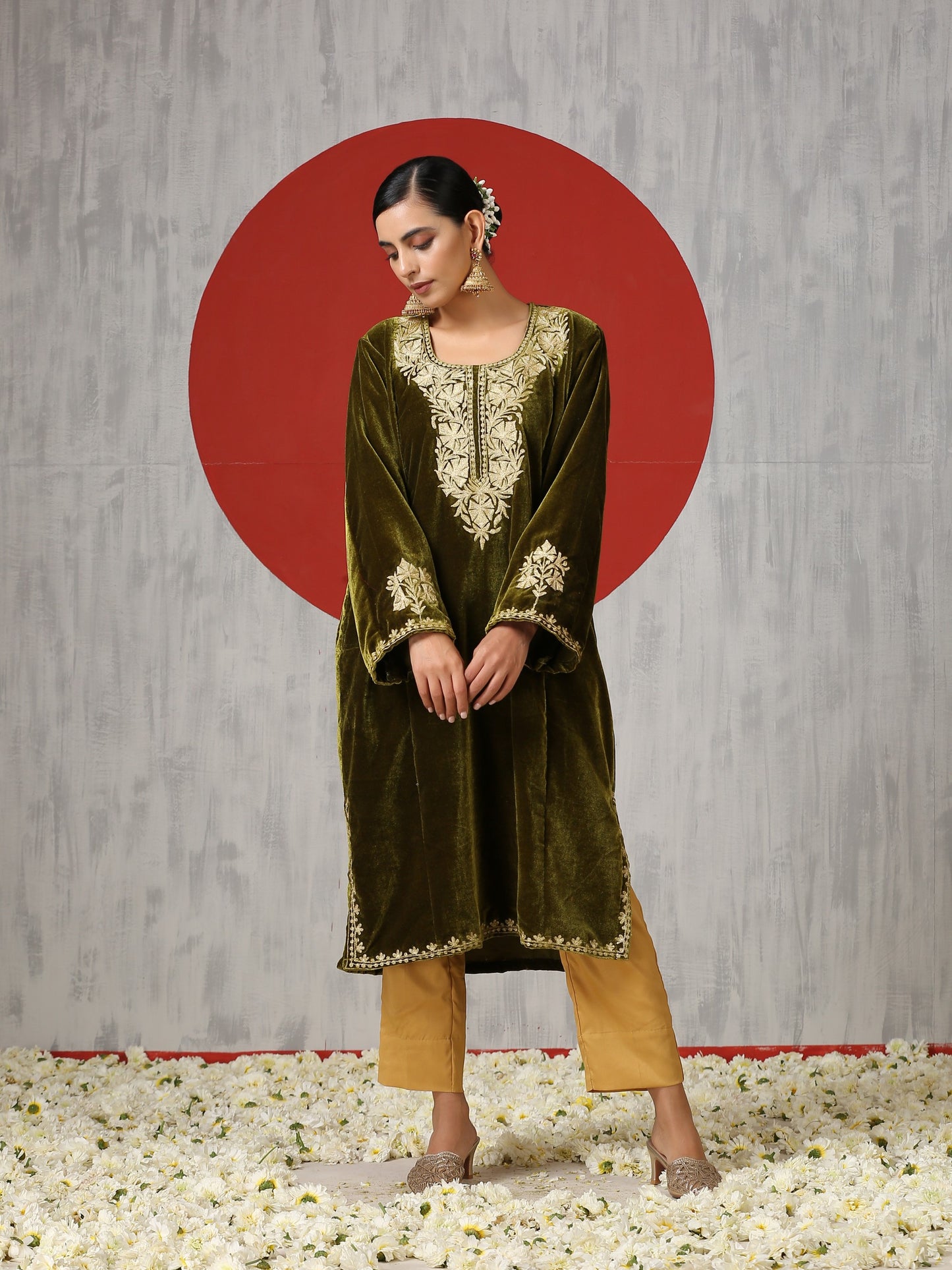 Makhmal Green Tilla Pheran Set