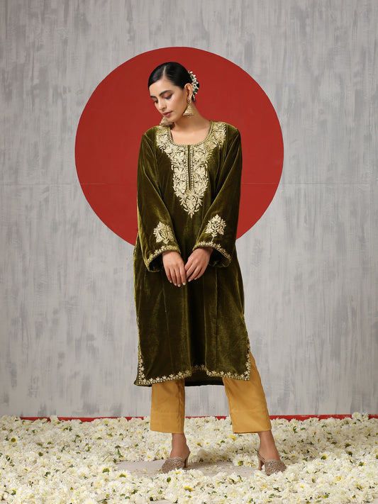 Makhmal Green Tilla Pheran Set