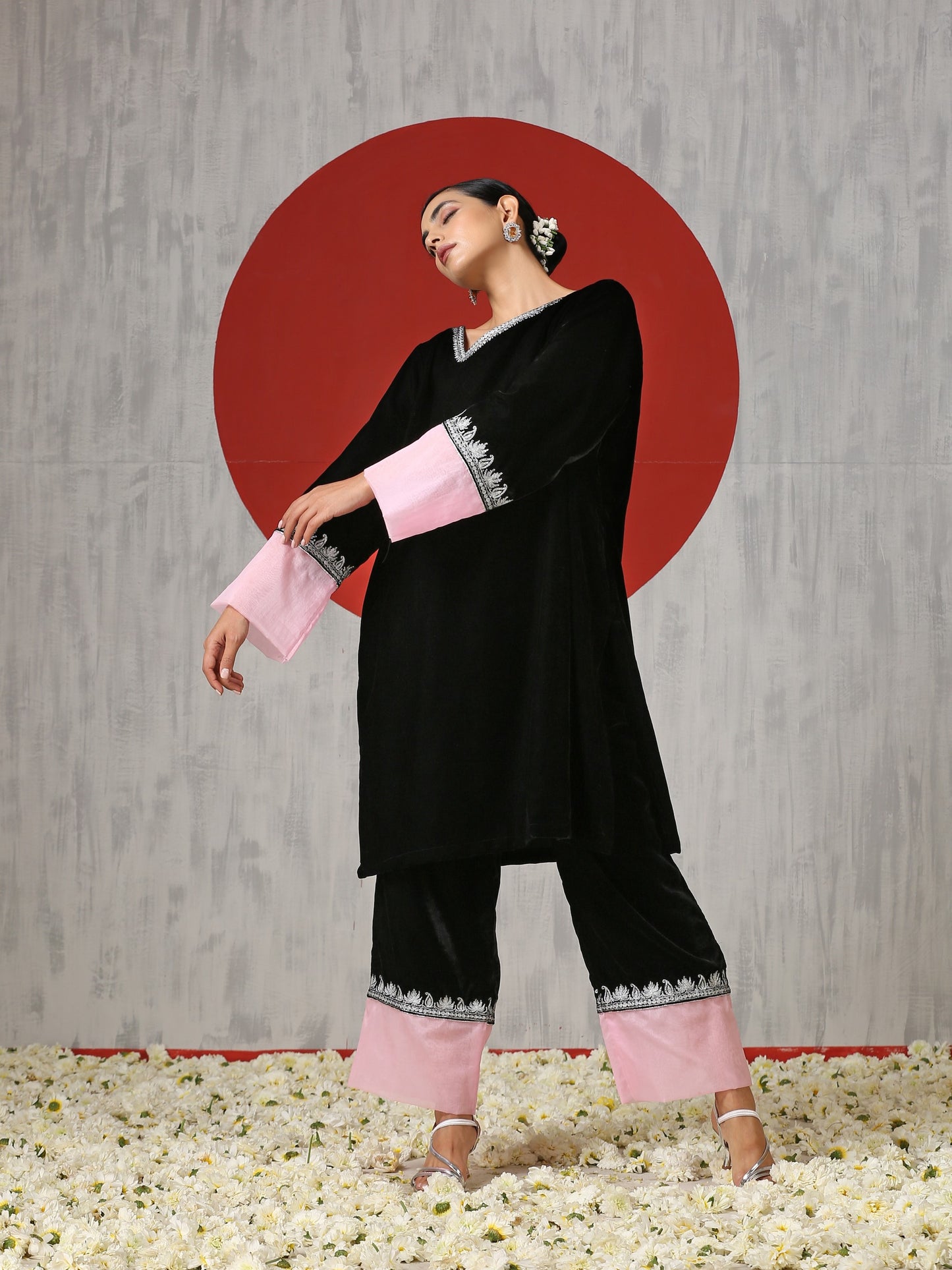 Makhmal Velvet Black & Pink Co-ord Set