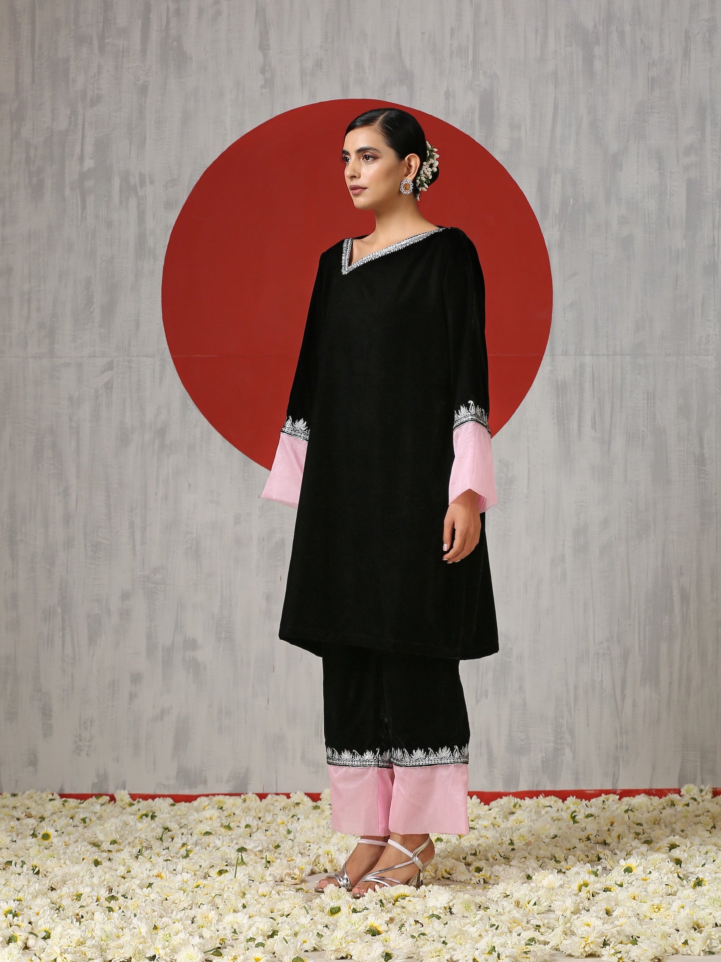 Makhmal Velvet Black & Pink Co-ord Set