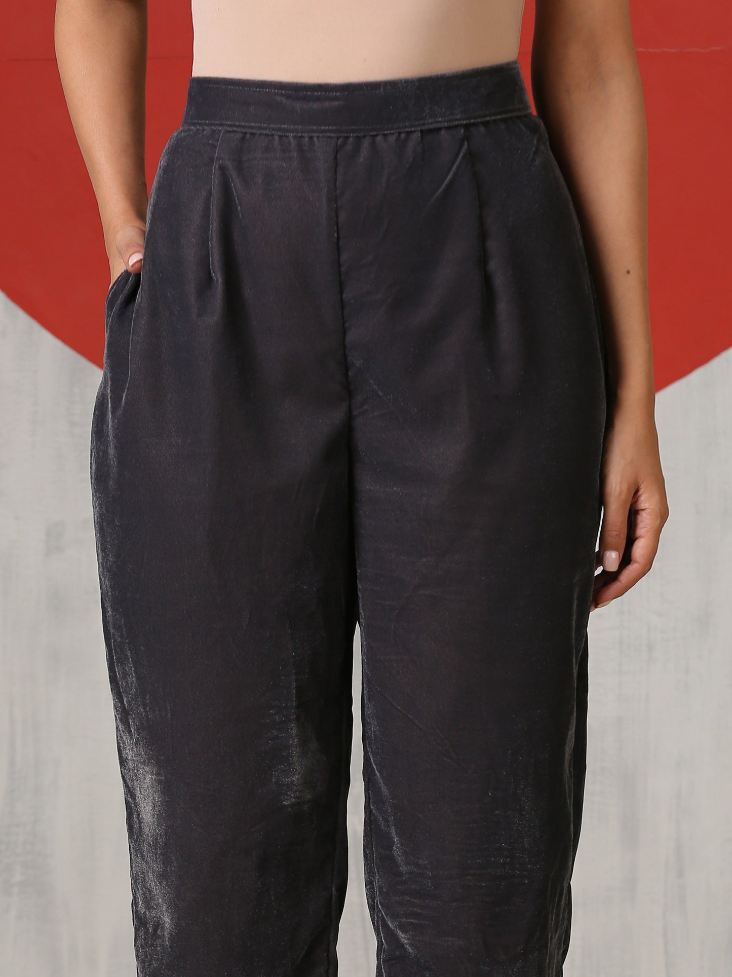 Makhmal Velvet Grey Suit