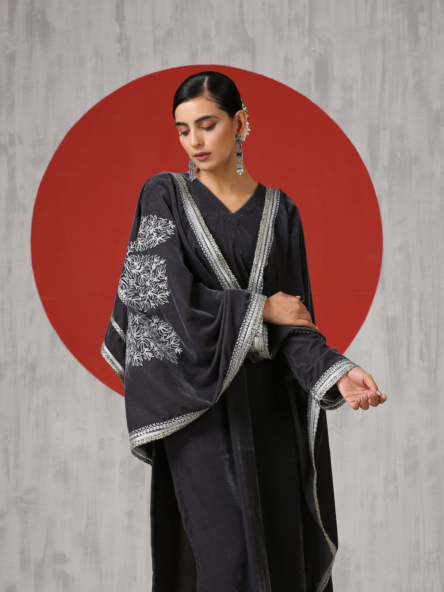 Makhmal Velvet Grey Suit