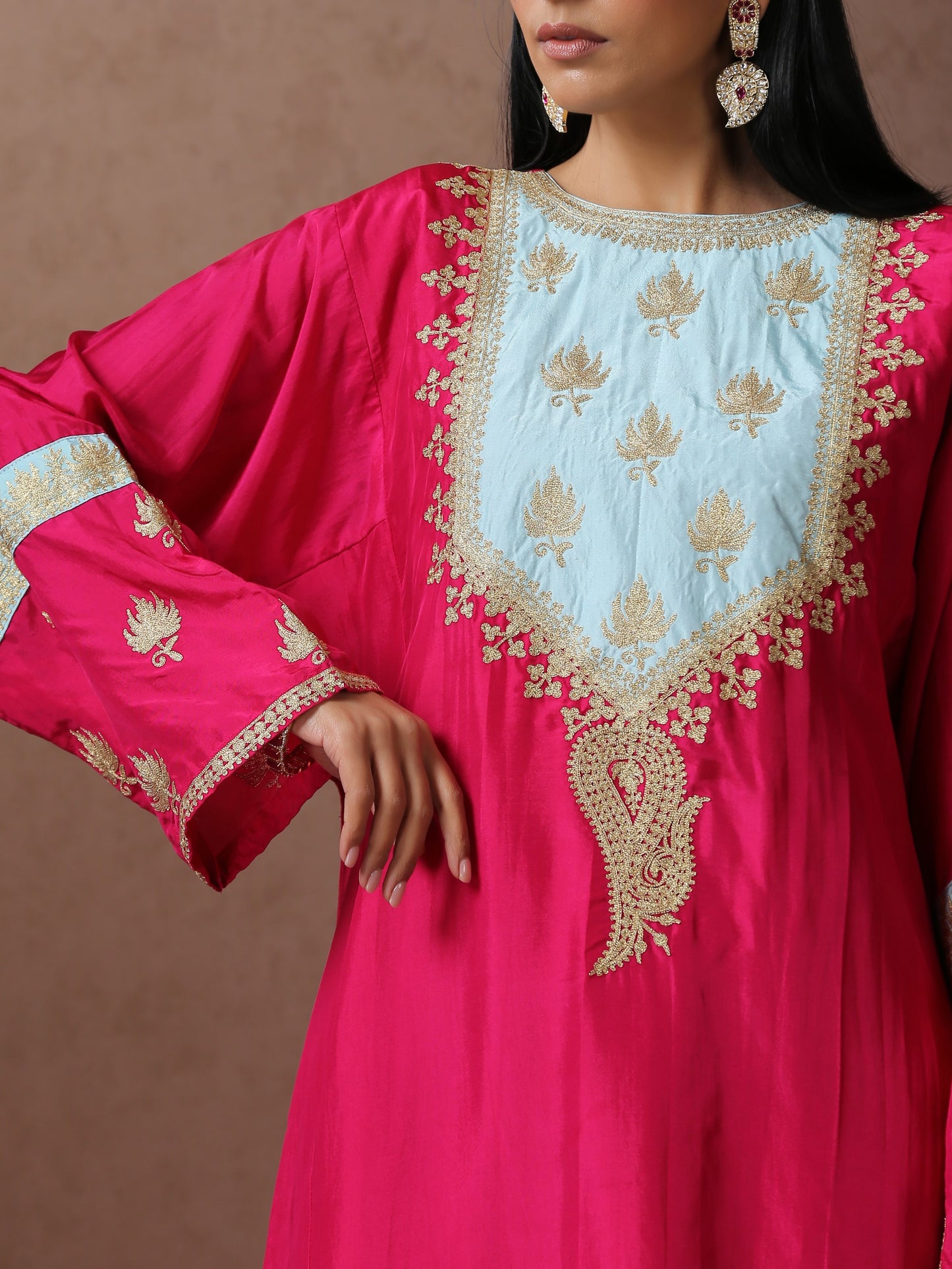 Jashn Pink & Blue Pheran Set