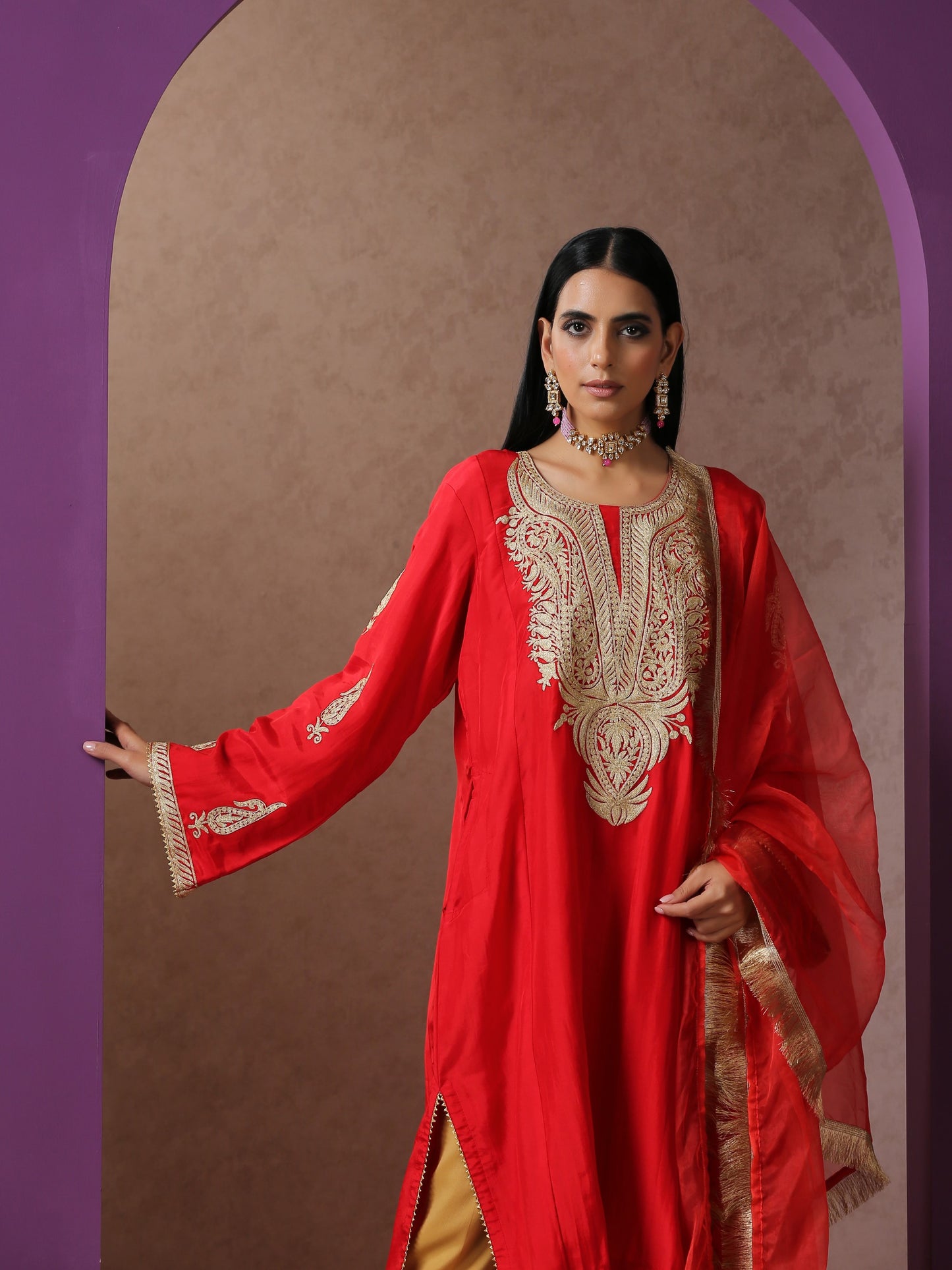 Jashn Silk Red Pheran Set