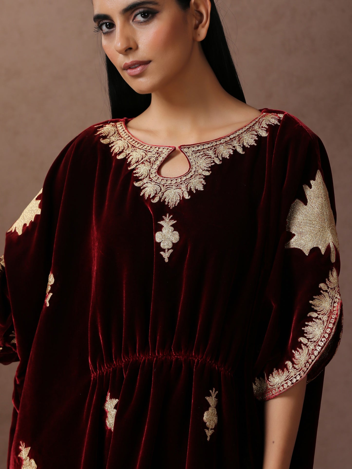 Makhmal Maroon Kaftan