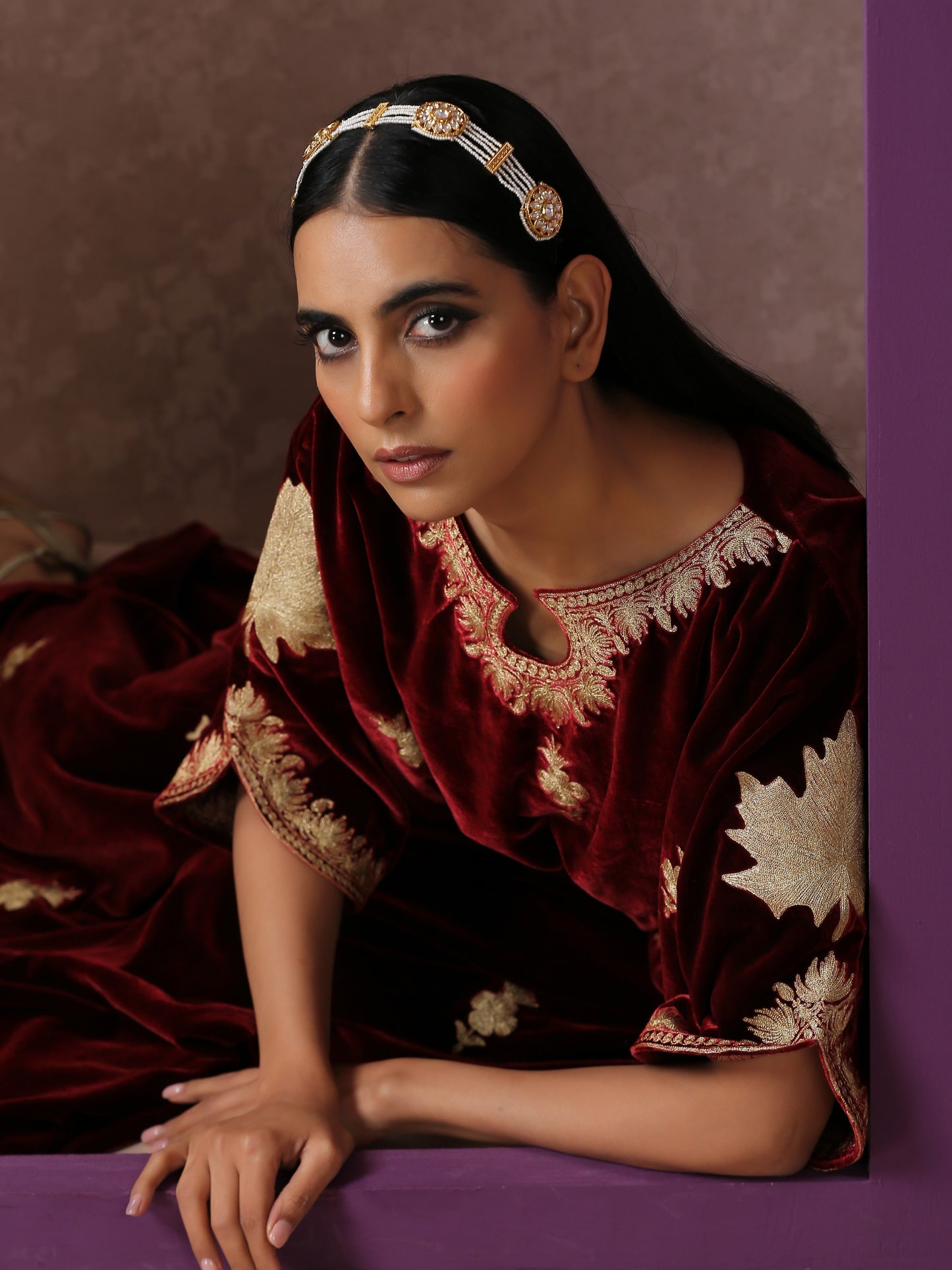 Makhmal Maroon Kaftan