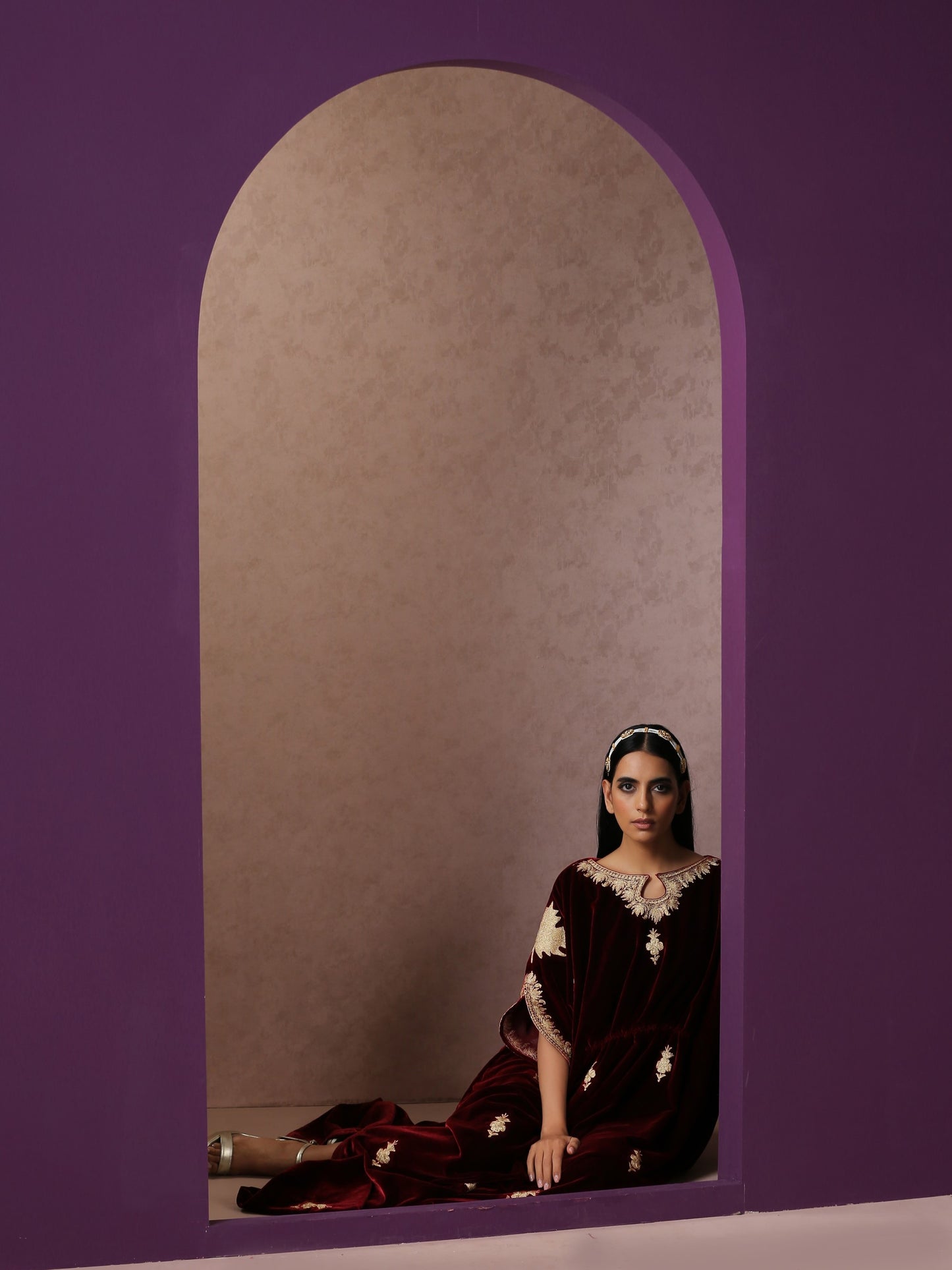 Makhmal Maroon Kaftan