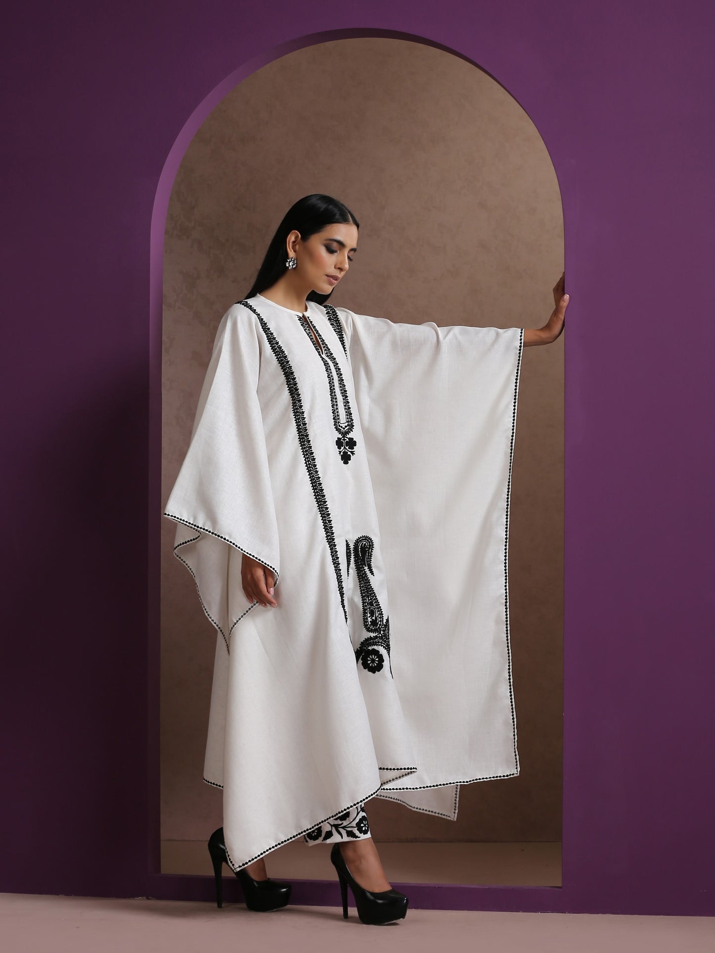Bahaar Linen Kaftan Set