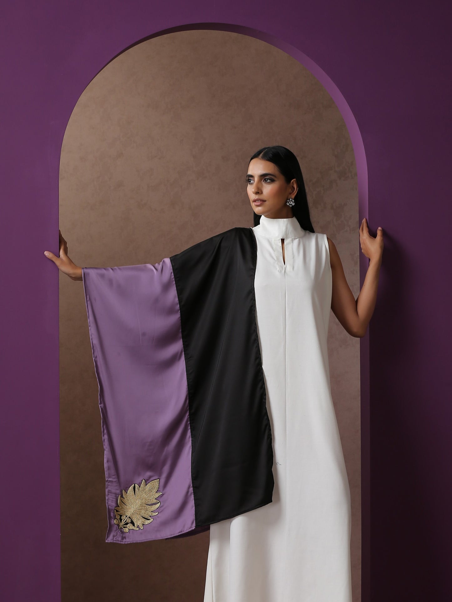 Sabaa Black & Lilac Stole