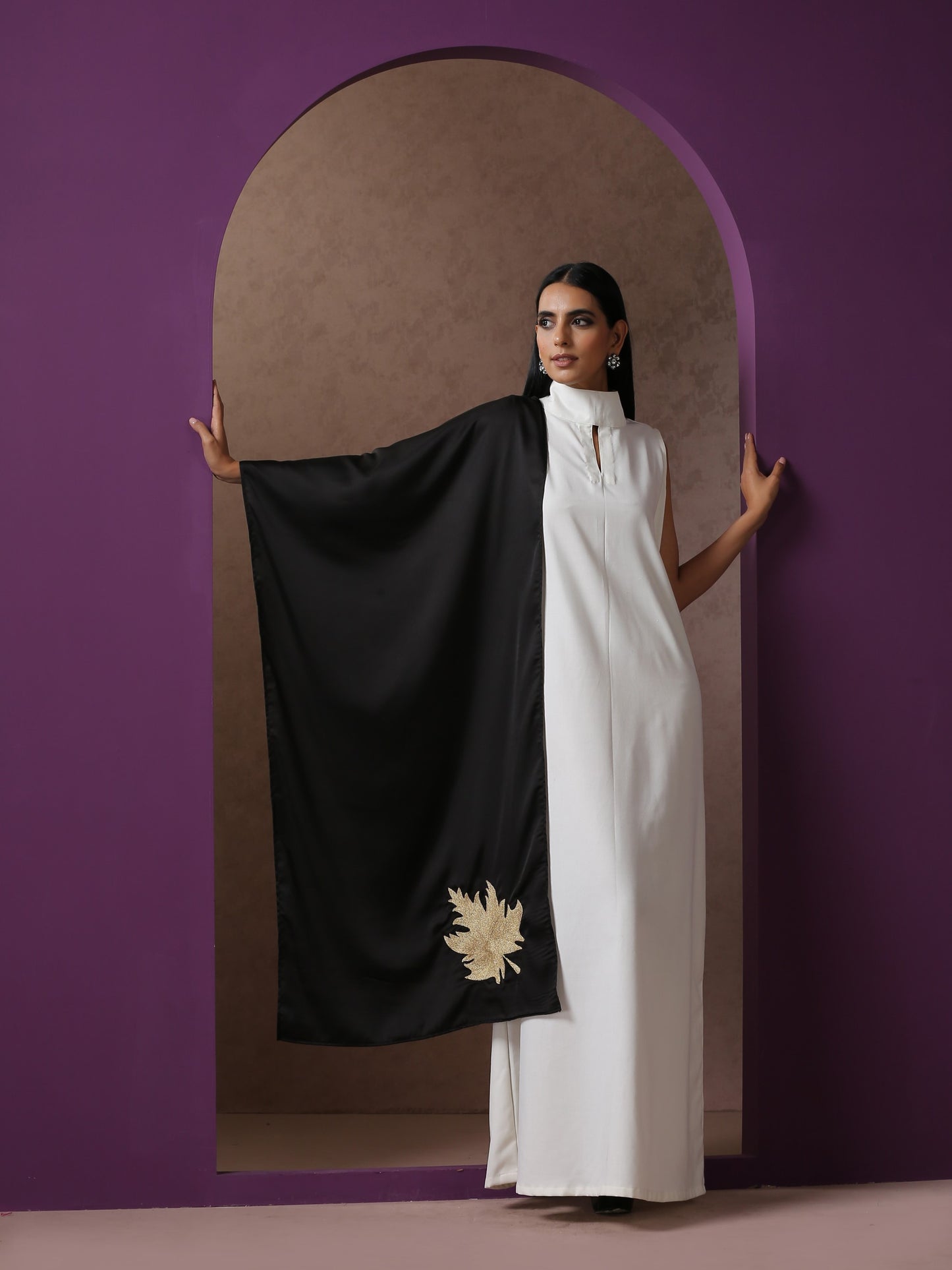 Sabaa Black Chinar Stole