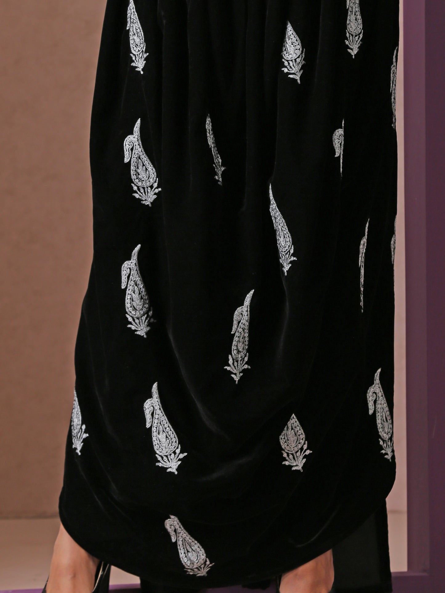 Makhmal Drape Kaftan