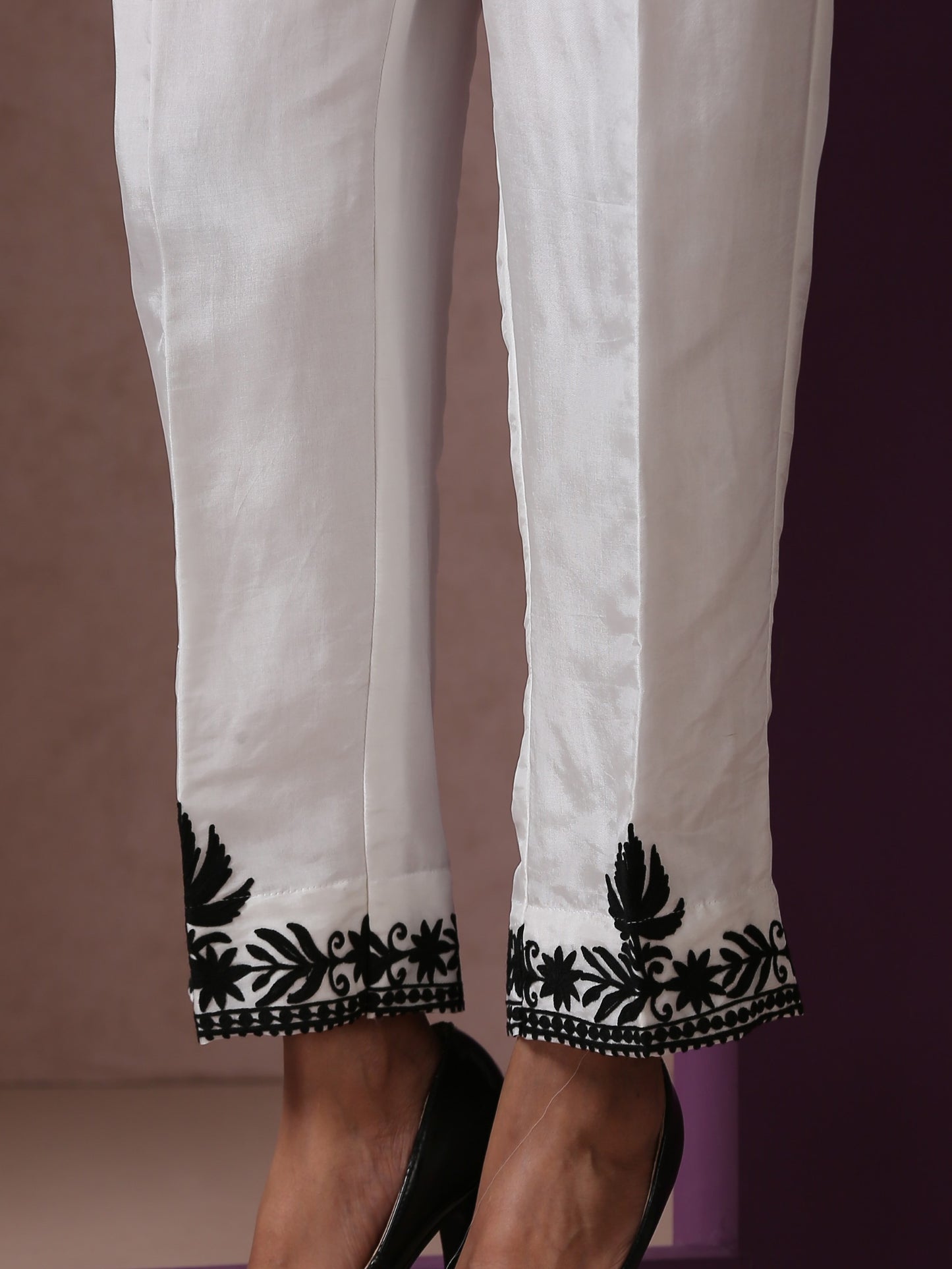 Jashn Chinar Black & White Suit Set