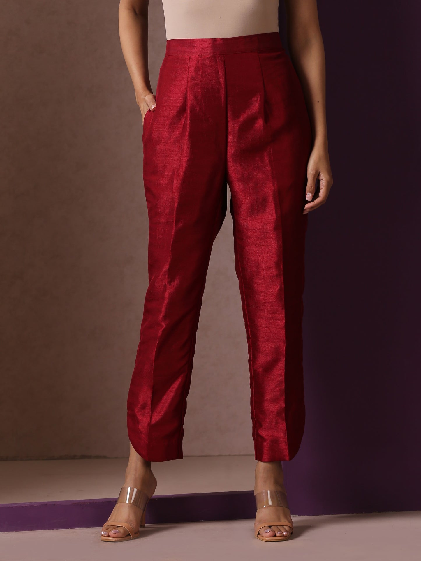 Makhmal Qurab Pheran Set