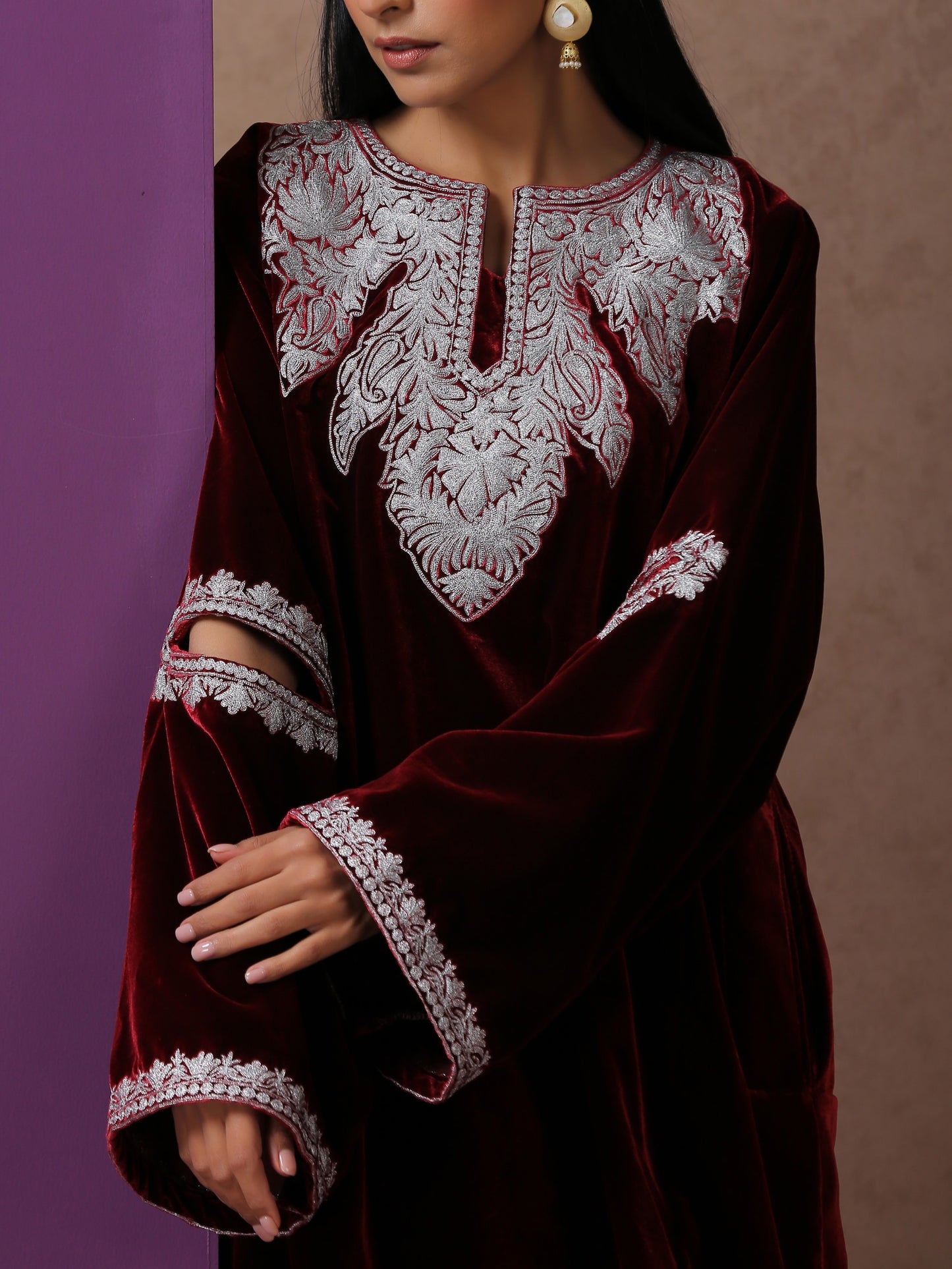 Makhmal Qurab Pheran Set