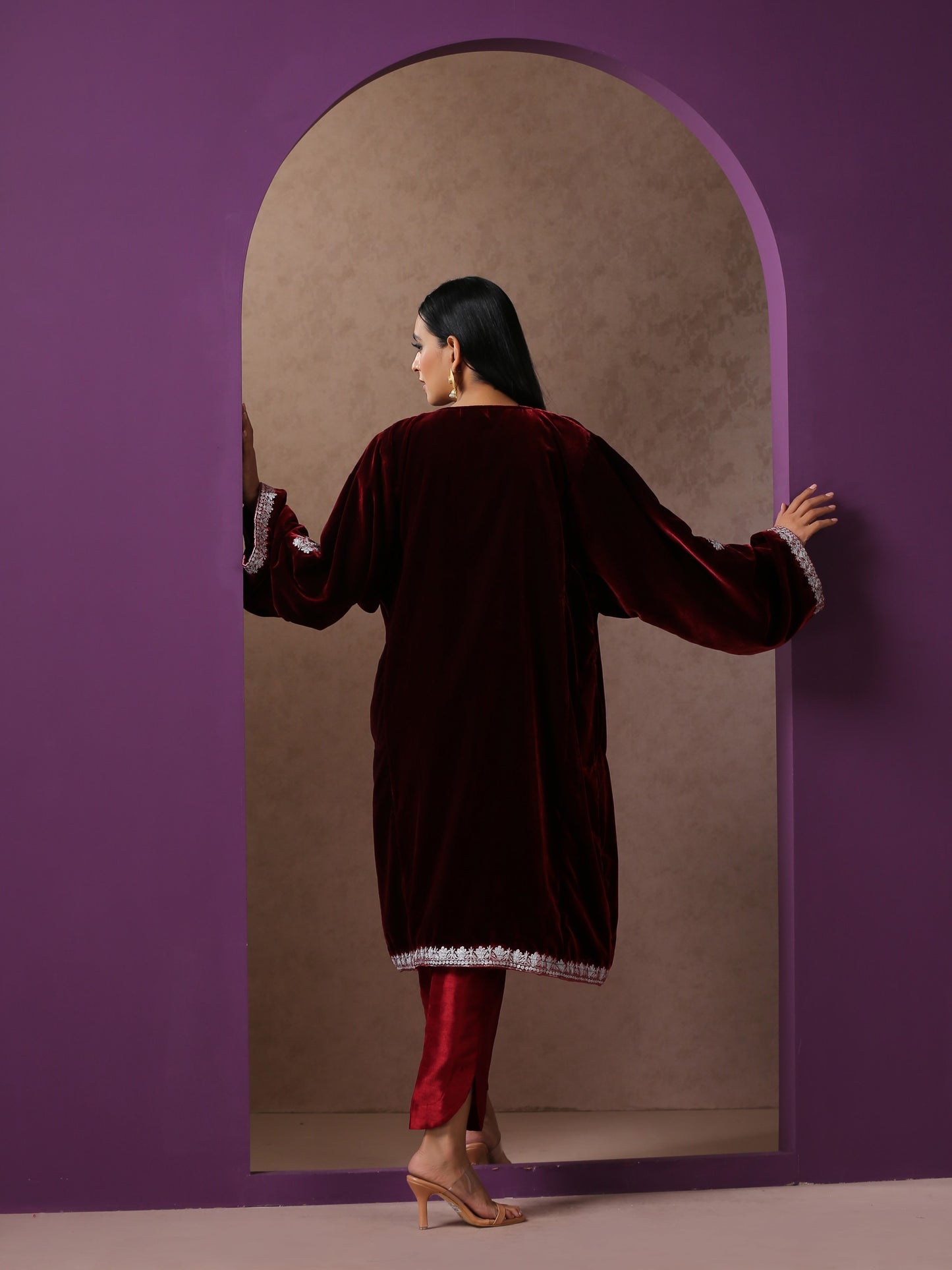 Makhmal Qurab Pheran Set