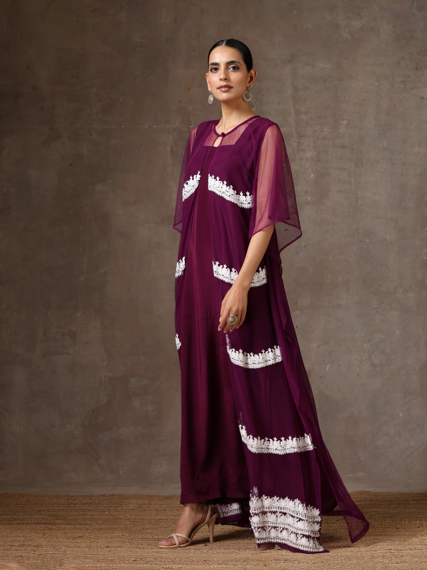 Aghaaz Net Kaftan Set
