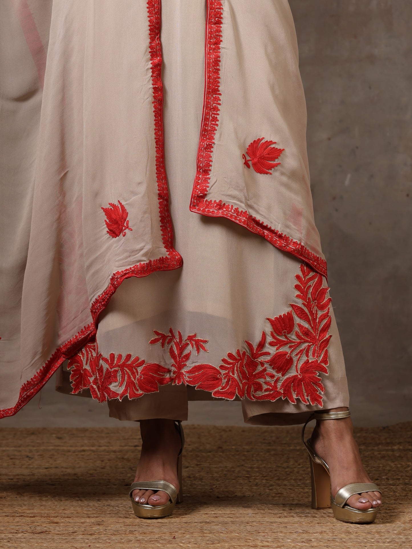 Aghaaz Cut Work Kurta Set
