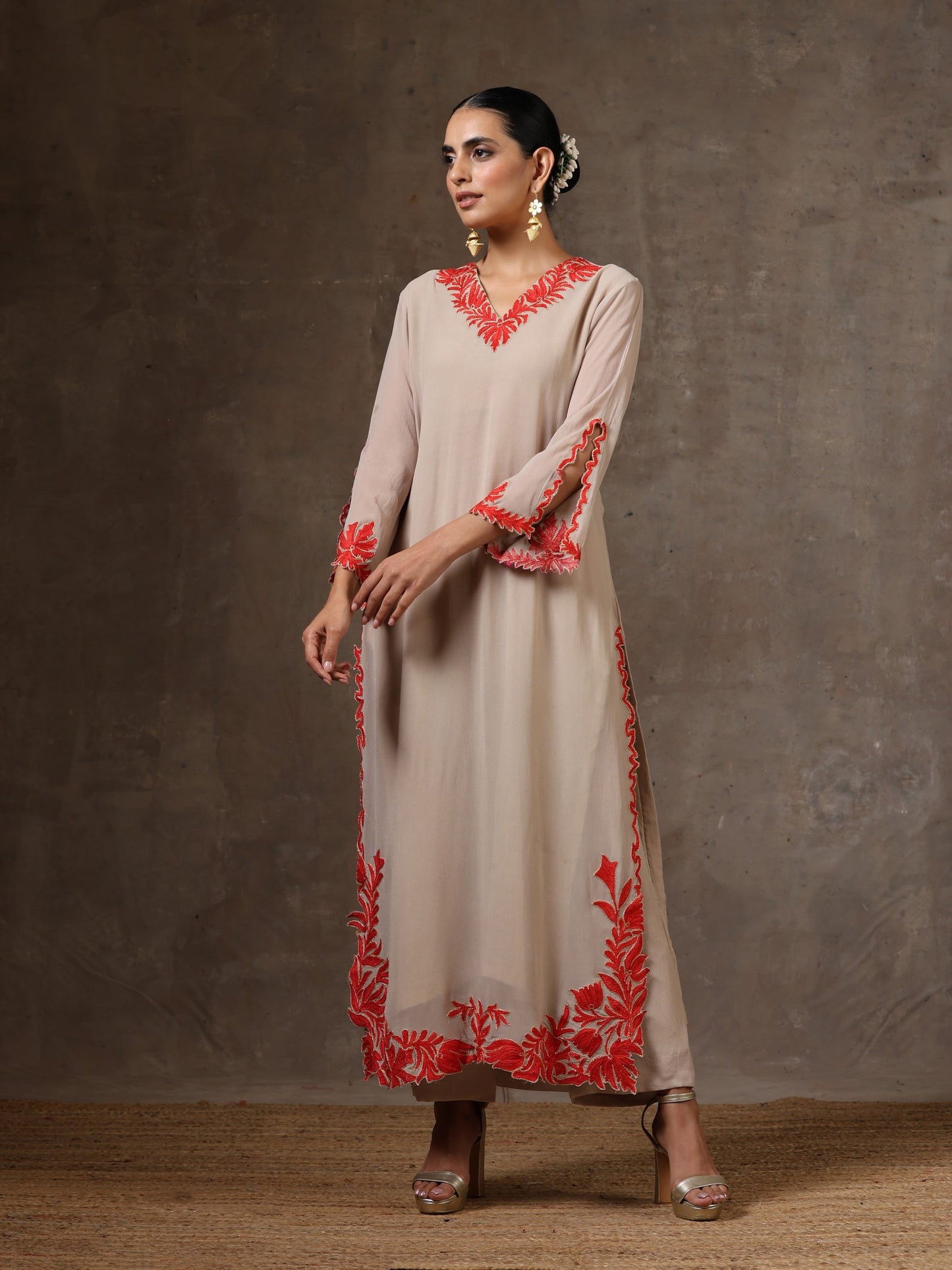 Aghaaz Cut Work Kurta Set
