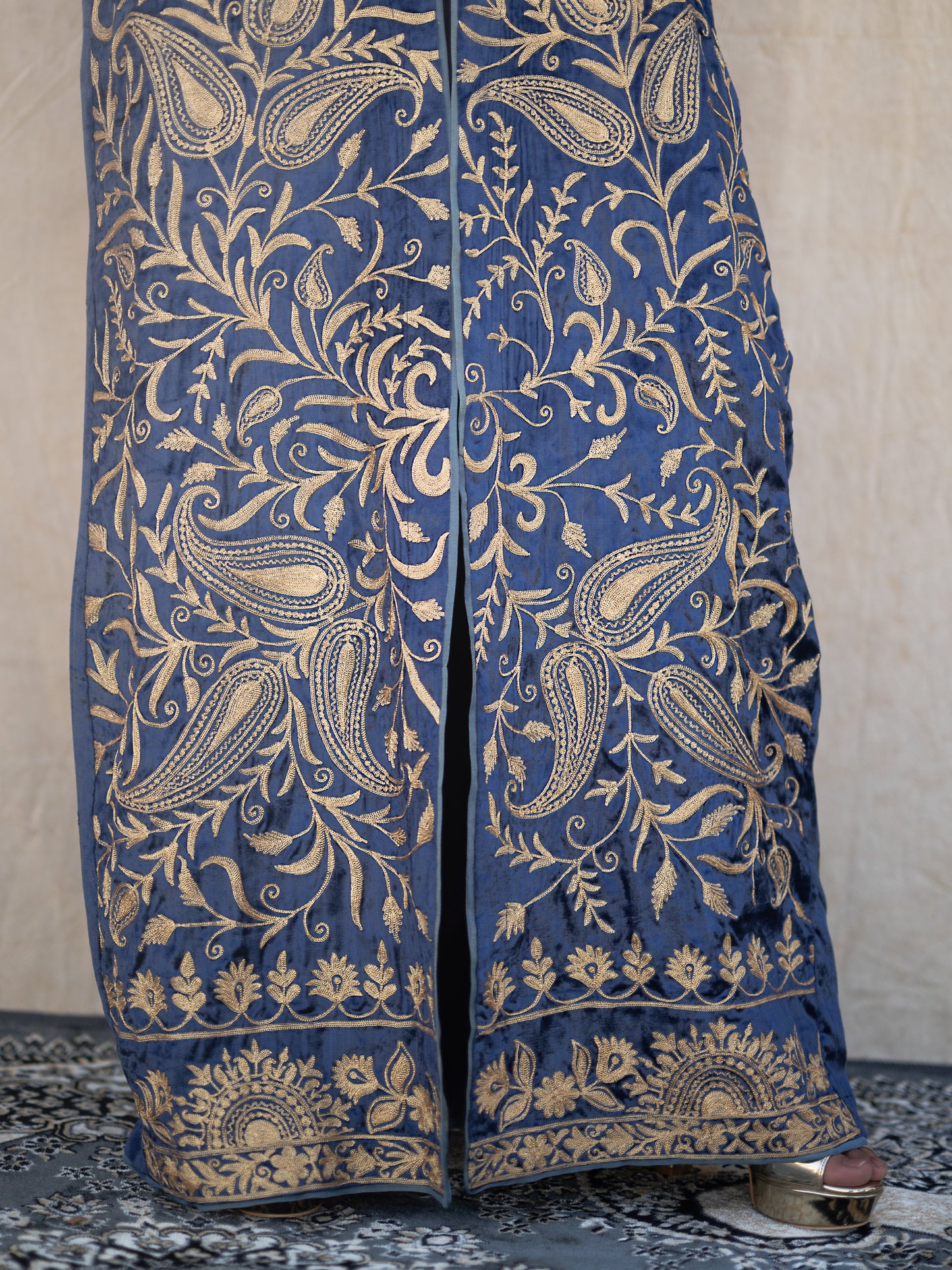 Zoon Blue Long Cape Set