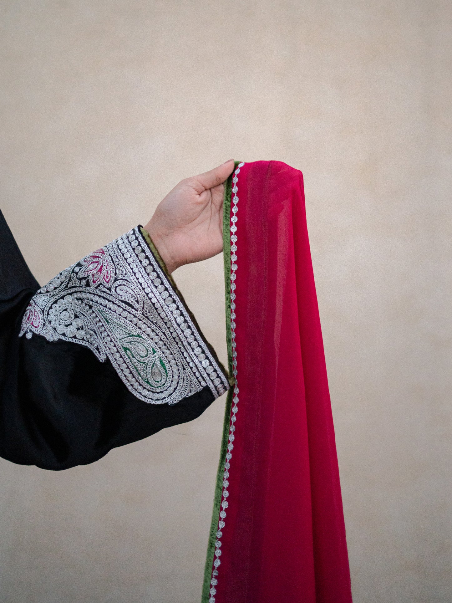 Zoon Black Pheran Set