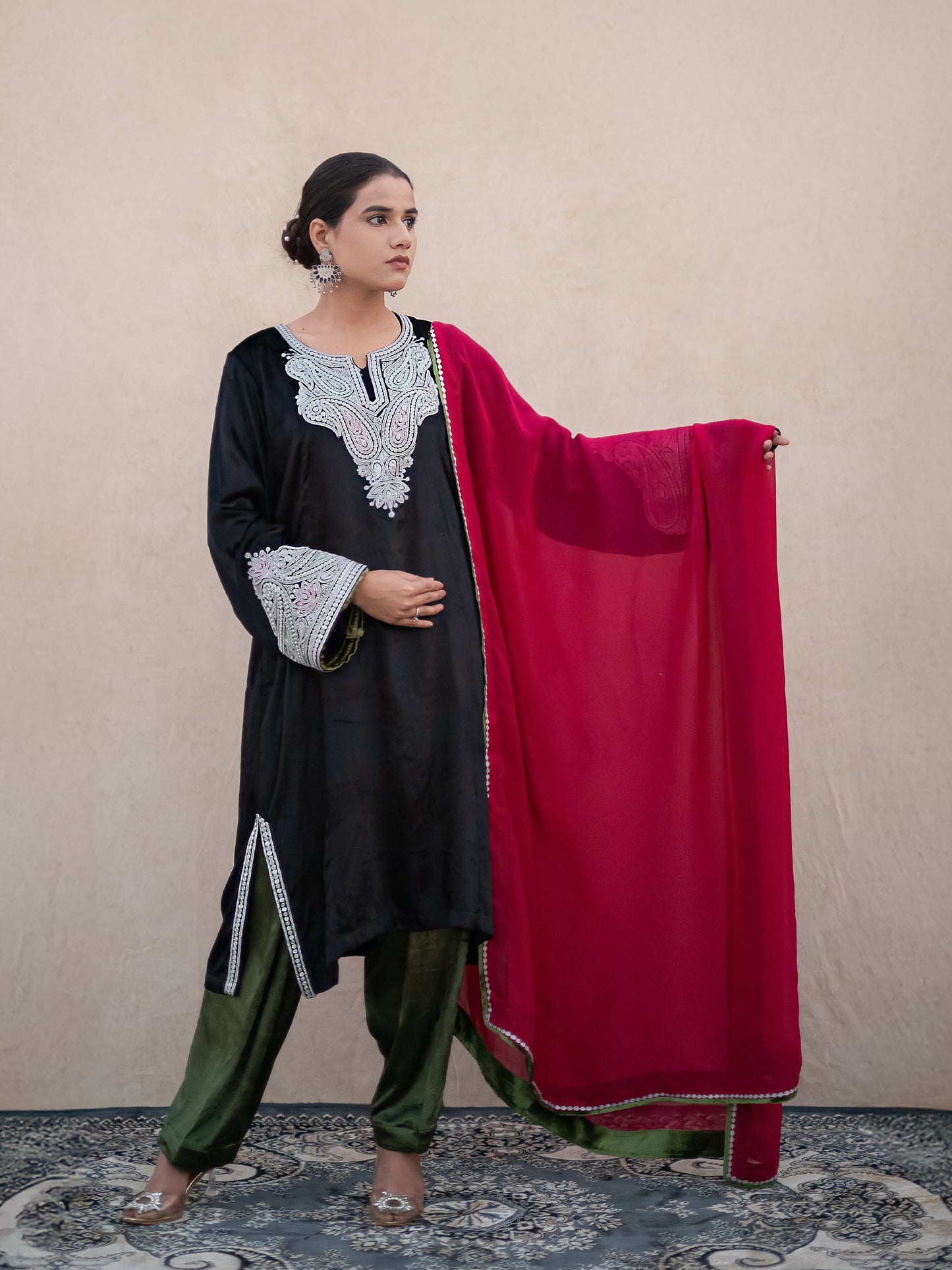 Zoon Black Pheran Set