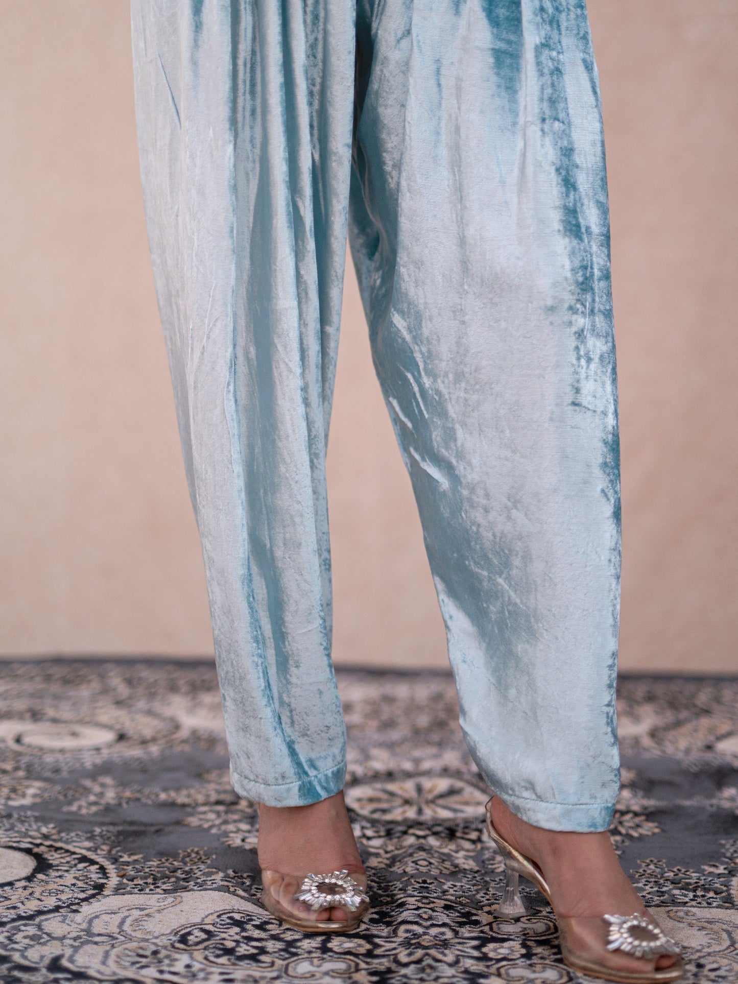 Zoon Sky Blue Pheran Set