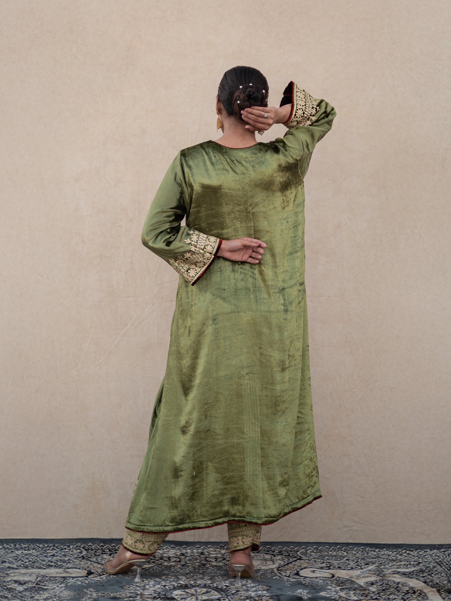 Zoon Olive Green Choga Set