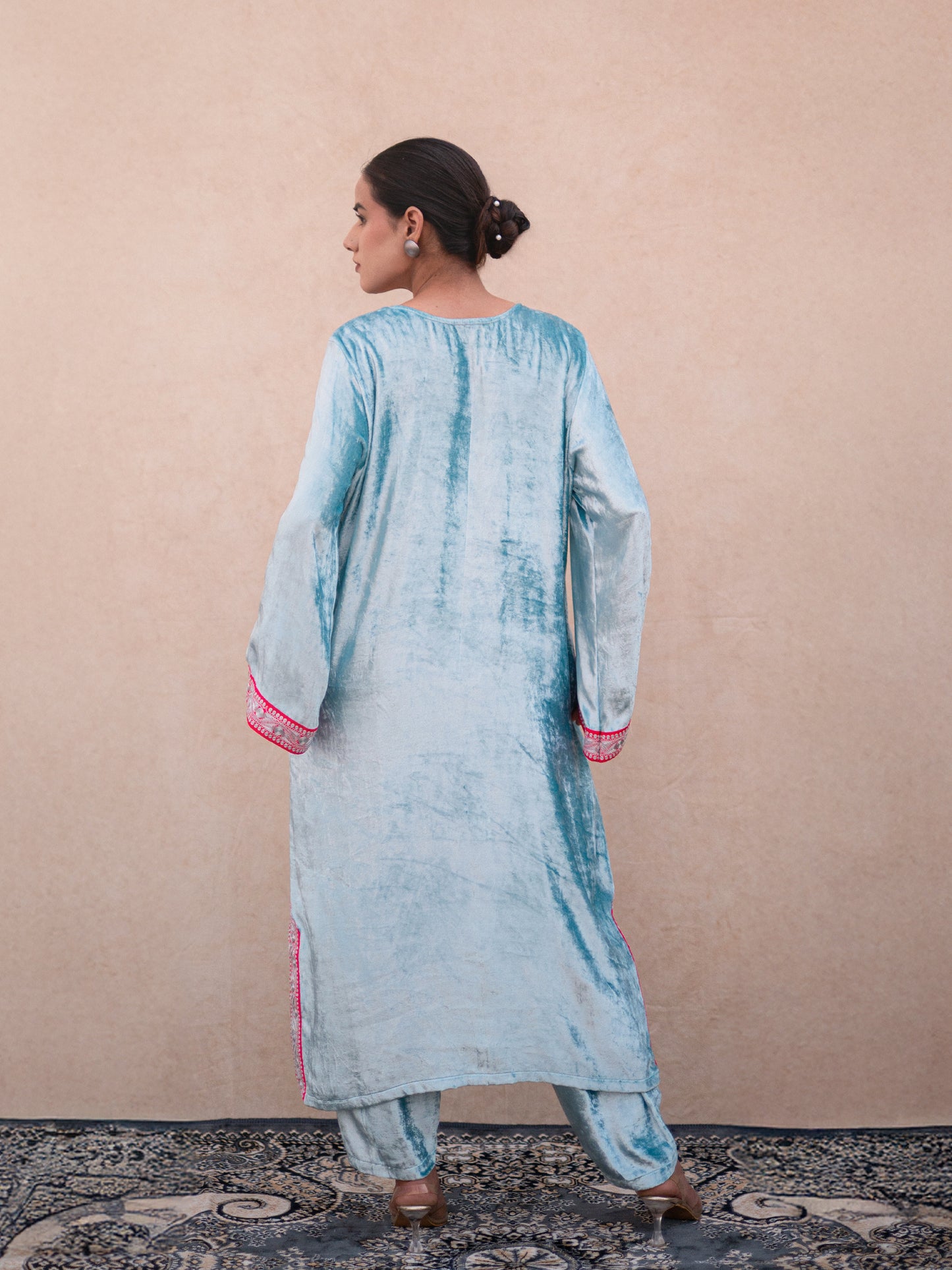 Zoon Sky Blue Pheran Set